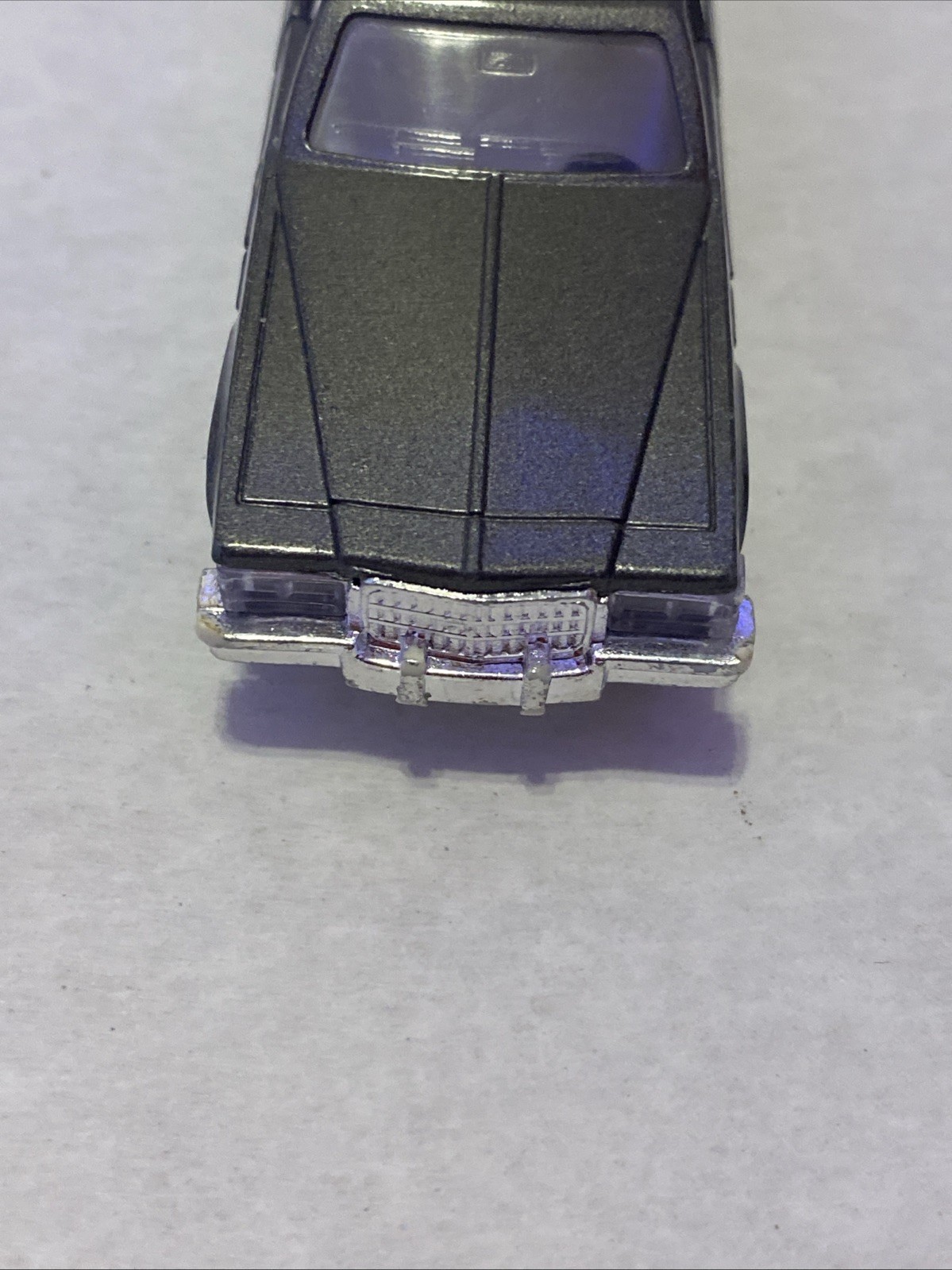 Cadillac Fleetwood Gray Limousine 1:64 KINTOY