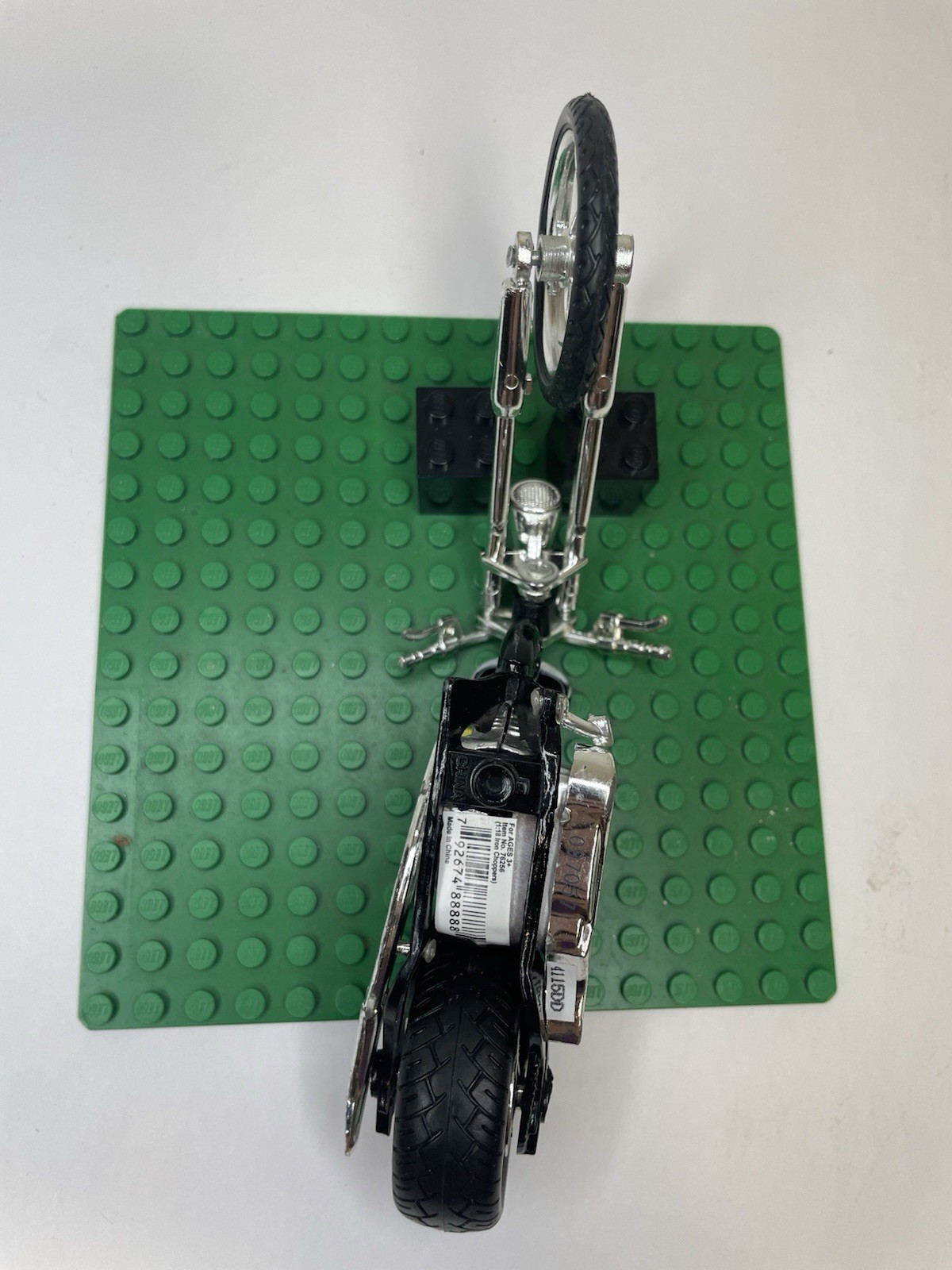 Iron Choppers Motorcycle 1:18 Die Cast Plastic Black