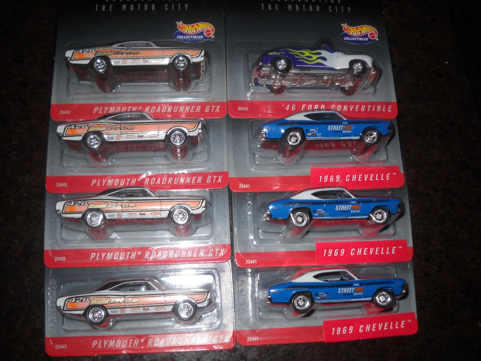 😛😛😛HOT WHEELS 13tH ANNUAL COLLECTOR’S CONVENTION*LOT of 8**SEE BELOW**😛😛😛