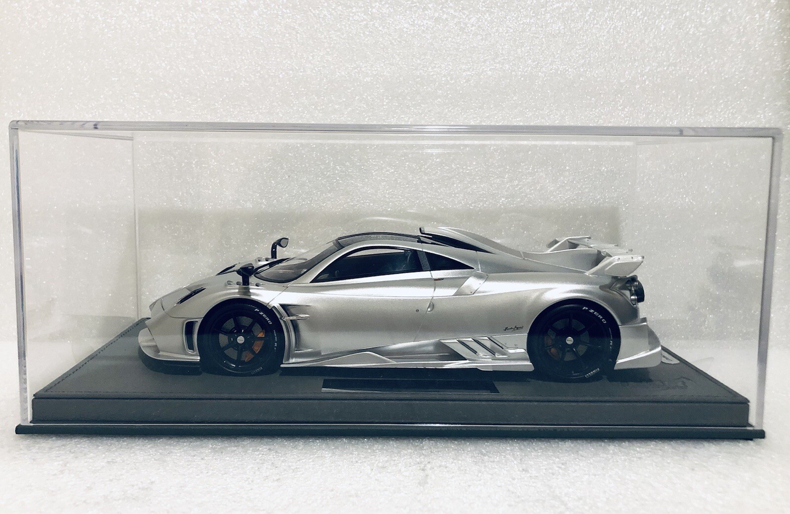 1/18 BBR Pagani Imola Titanium Matt Silver limited 200 PCs with case