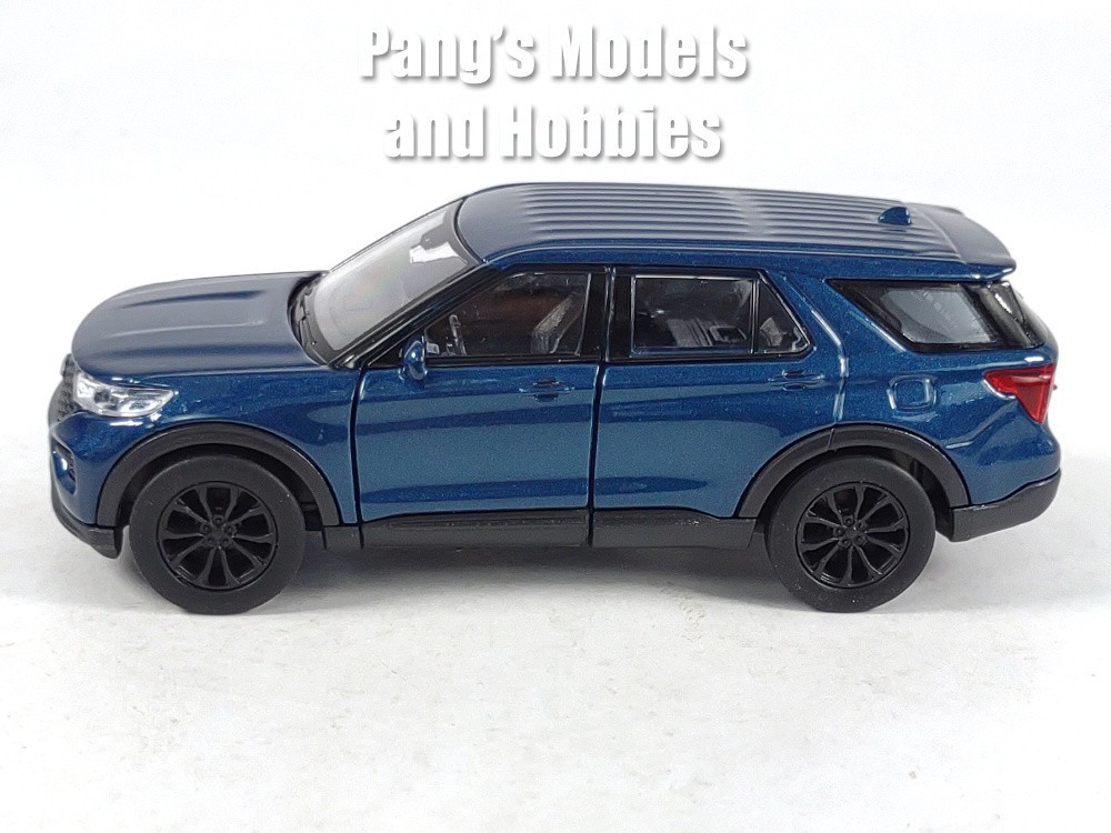 4.75 Inch 2023 Ford Explorer 1/42 Scale Diecast Model by Welly – BLUE