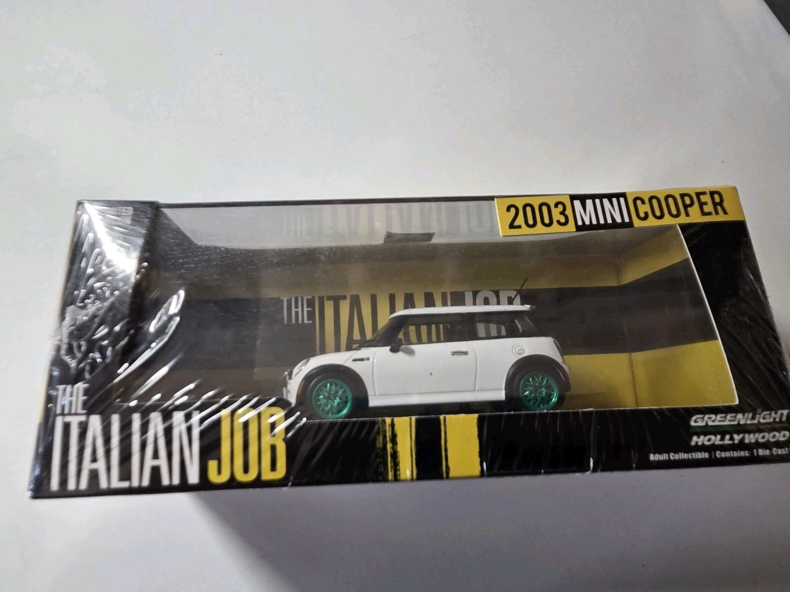 GreenLight The Italian Job 2003 Mini Cooper S – 1:43 Diecast CHASE! 3 Car Set