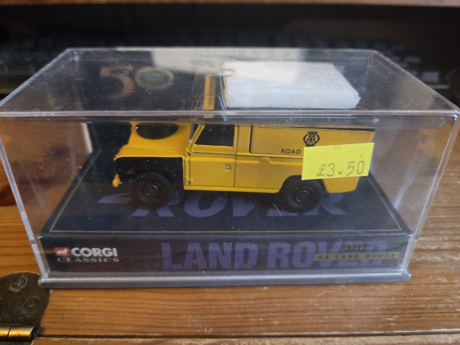 Corgi Classics 07403 AA Land Rover AA Road Service 1:43 Limited Edition Boxed