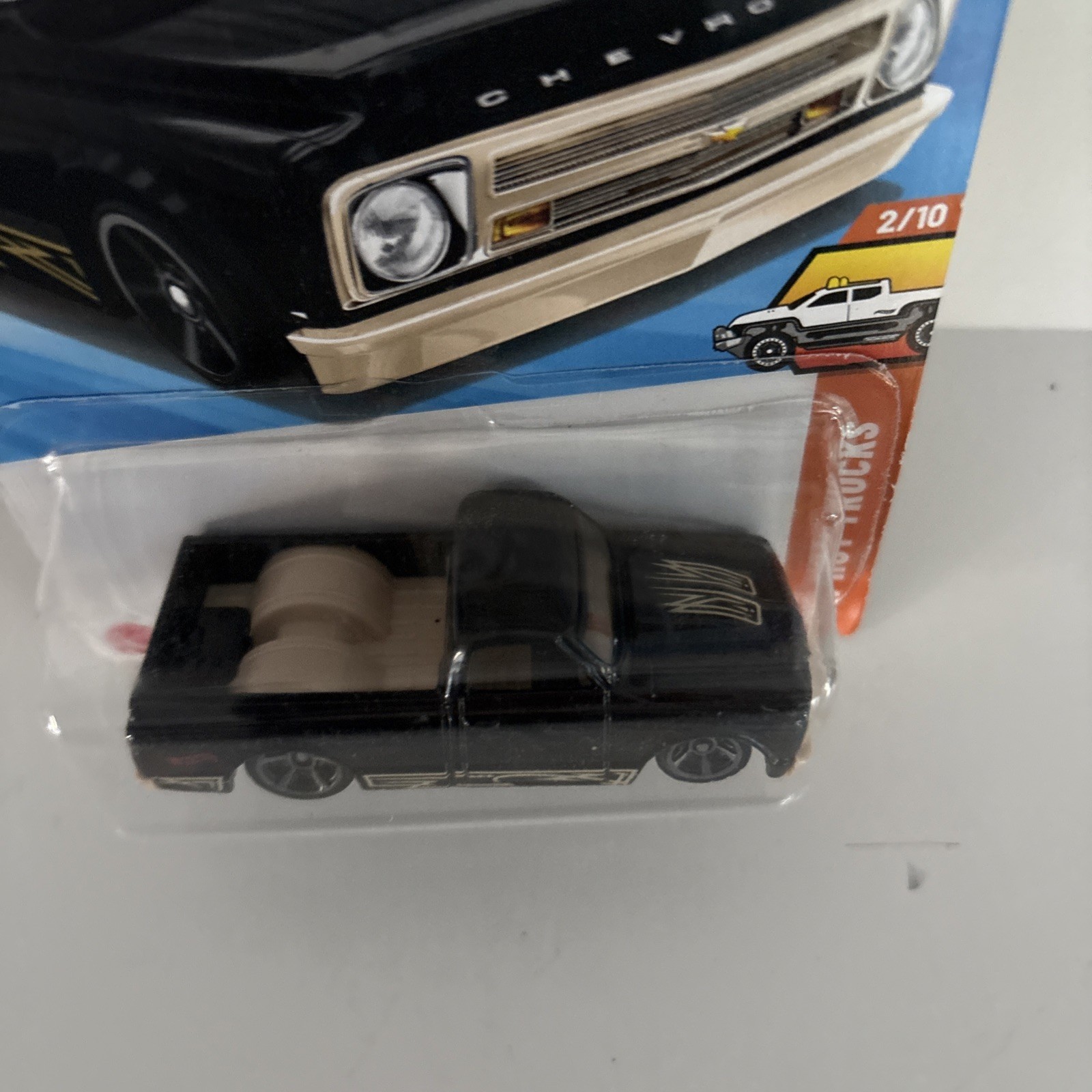 HOT WHEELS ’67 Chevy C10 Black Pickup HW Hot Trucks Mainline HYX51 2025