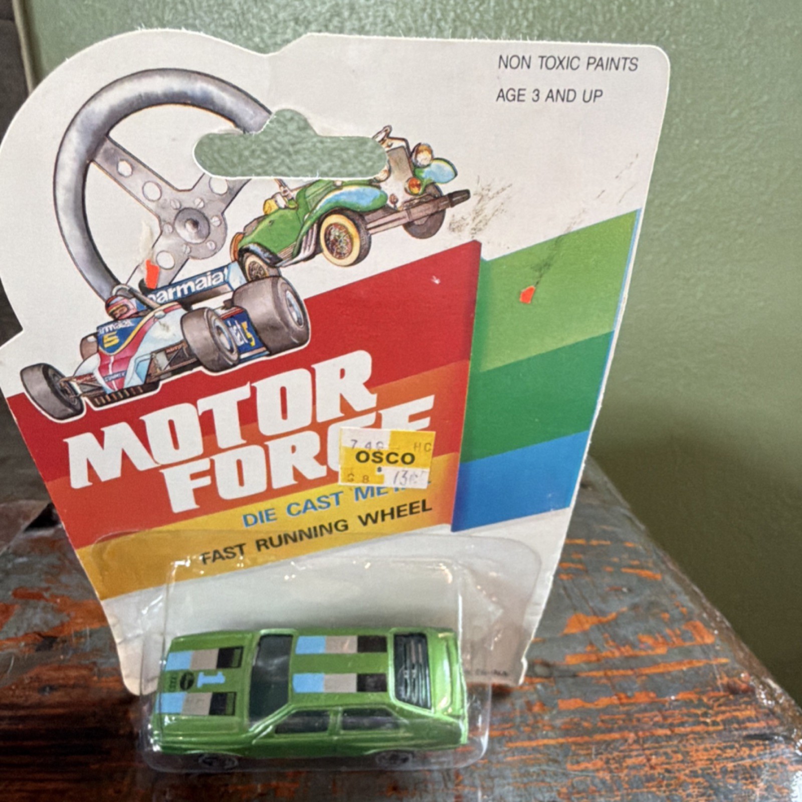 Motor Force Diecast BM 3231 Green Car Fast Running Wheel Ages 3-4 Years