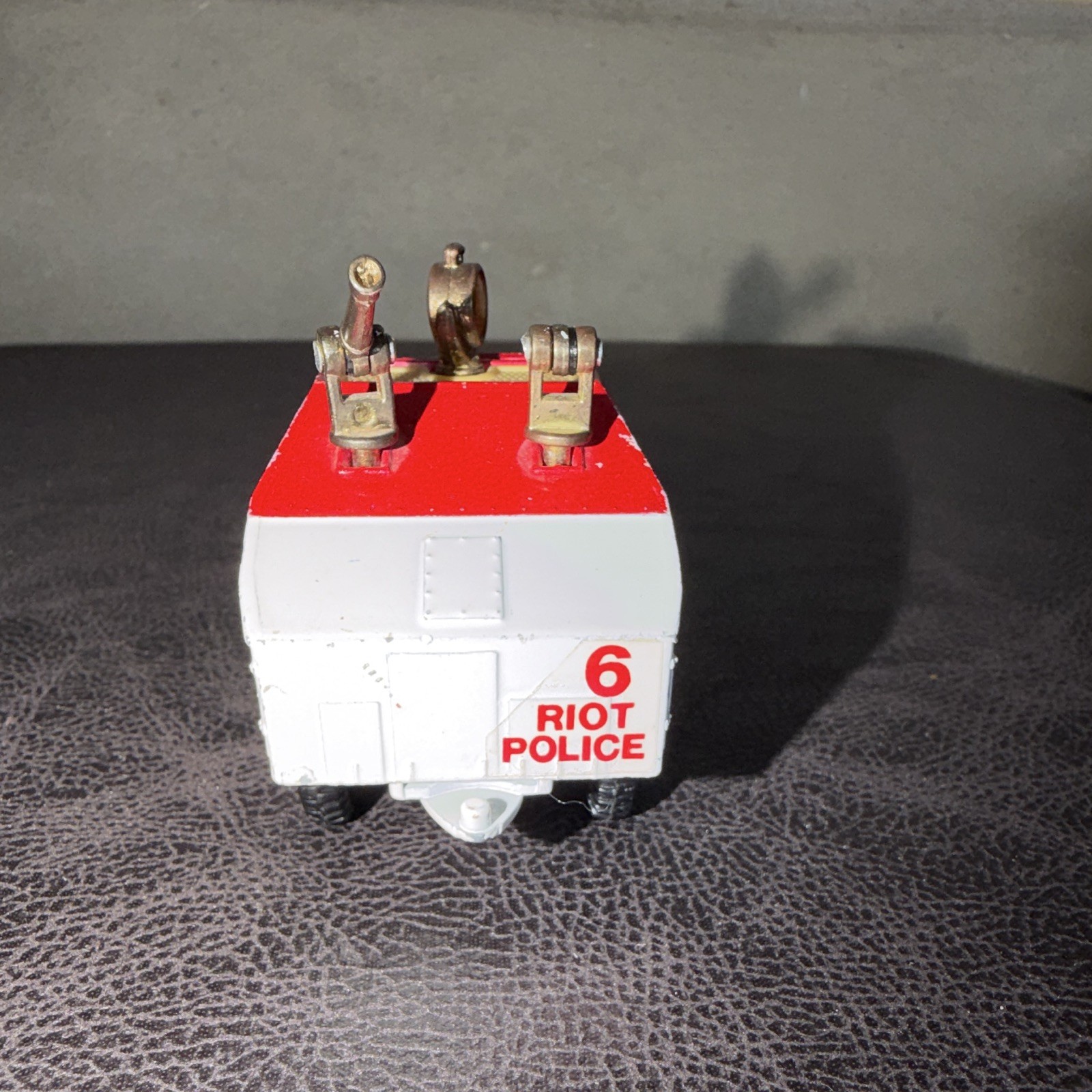 Corgi Classics Land Rover Shorland Armoured Car 1:43 Diecast Police Gray/Red