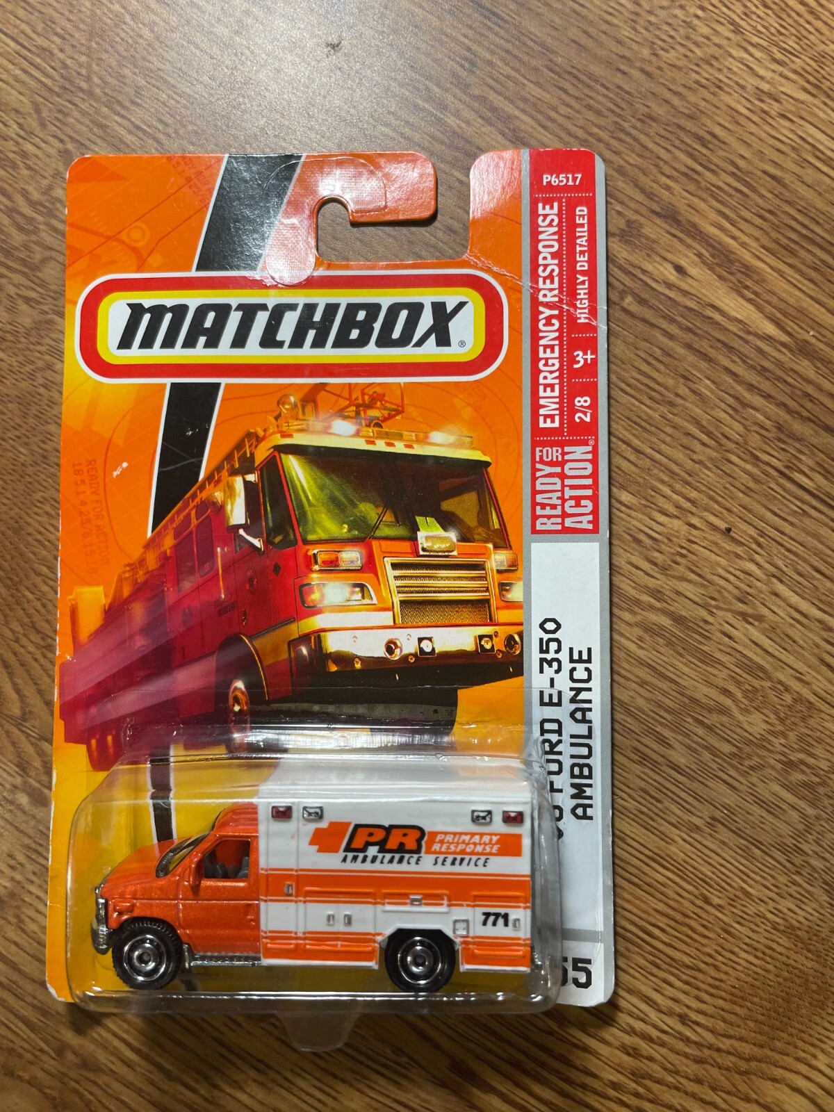 MATCHBOX-’08 FORD E-350 AMBULANCE!