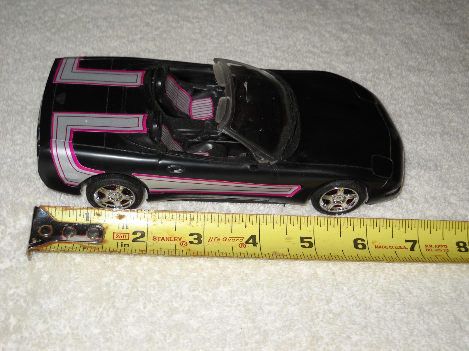 MM Inc Plastic Car, Chevy Corvette, 1997, Good Condition, Please see the photos