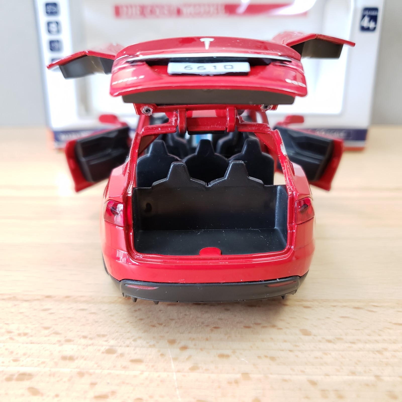 Proswon 2016-2017 Tesla Model X 90D Diecast 1:32 Working Lights & Sound