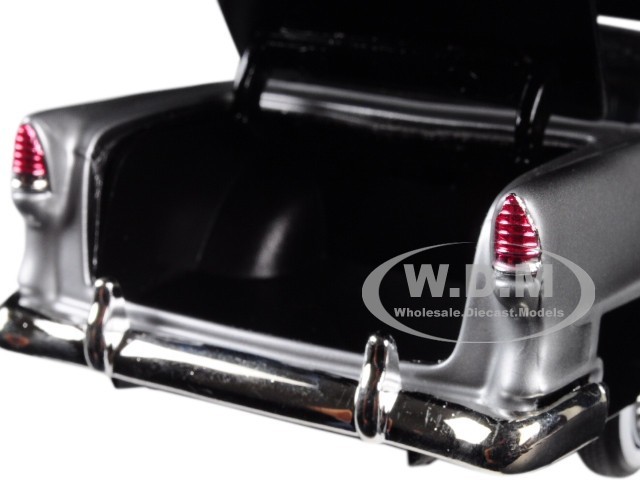 1955 CHEVROLET BEL AIR BLACK & SILVER 1/24 DIECAST MODEL CAR BY MOTORMAX 73229