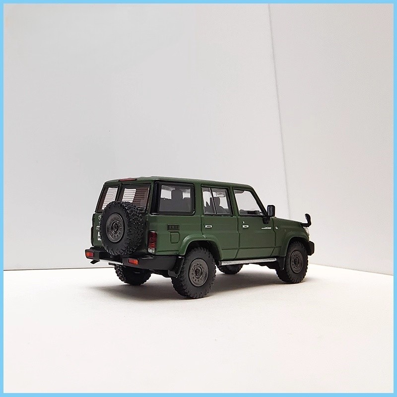 MASDI 1/64 Scale Toyota Land Cruiser LC76 1994 Green Diecast Car Model Gift