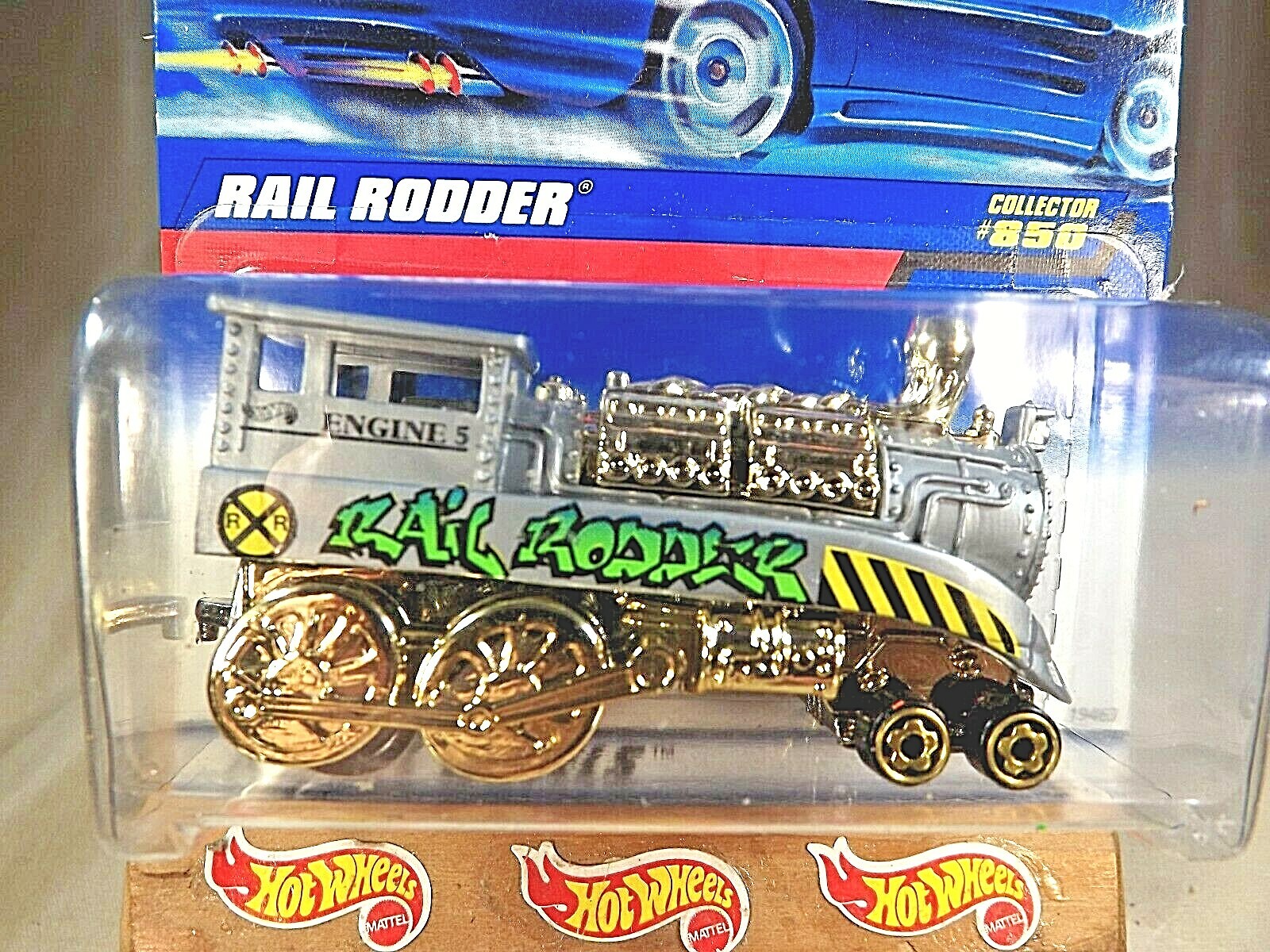 1997 Hot Wheels Collector #850 RAIL RODDER Gray Gold Engine/Drivers Malaysia