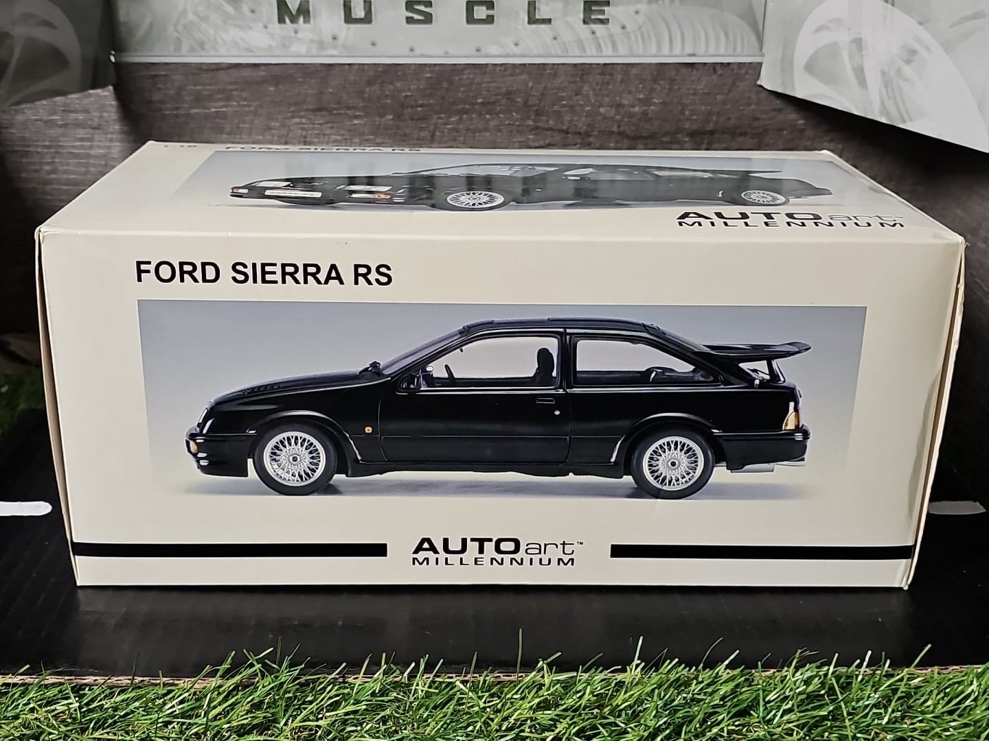 Vntg 2004 AUTOart Millennium 1986-87 Ford Sierra RS 1:18 Scale Diecast Car