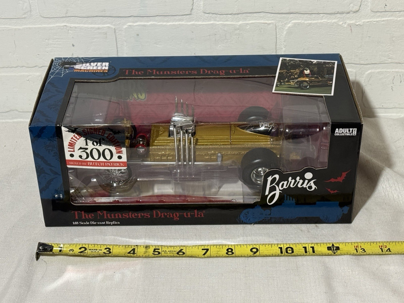 1/18 Auto World Dragula Munsters 1 of 300 SIGNED Butch Patrick Silver Screen