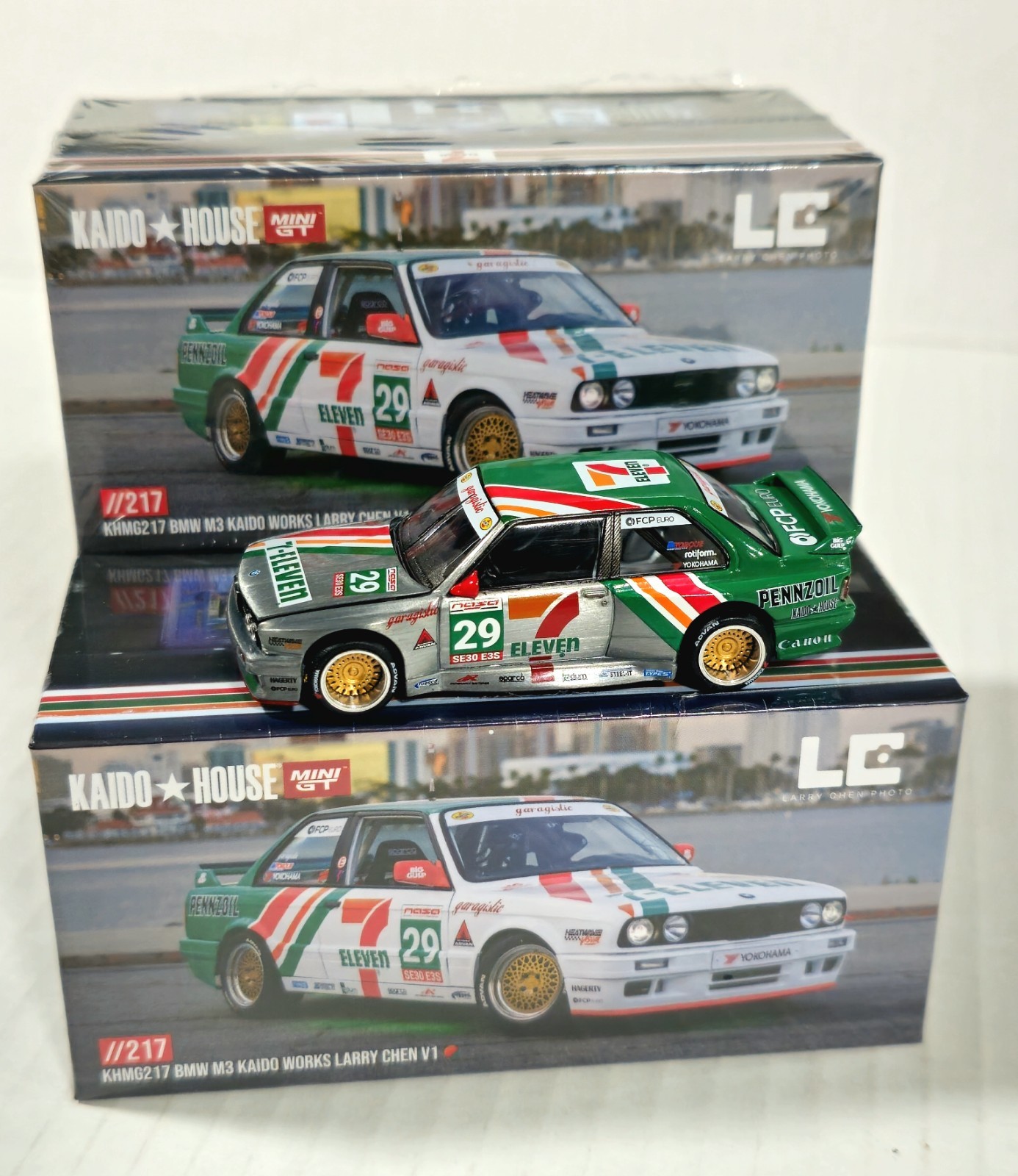 Kaido House Mini GT BMW M3 Larry Chen V1 Seven-Eleven #217 CHASE and Regular