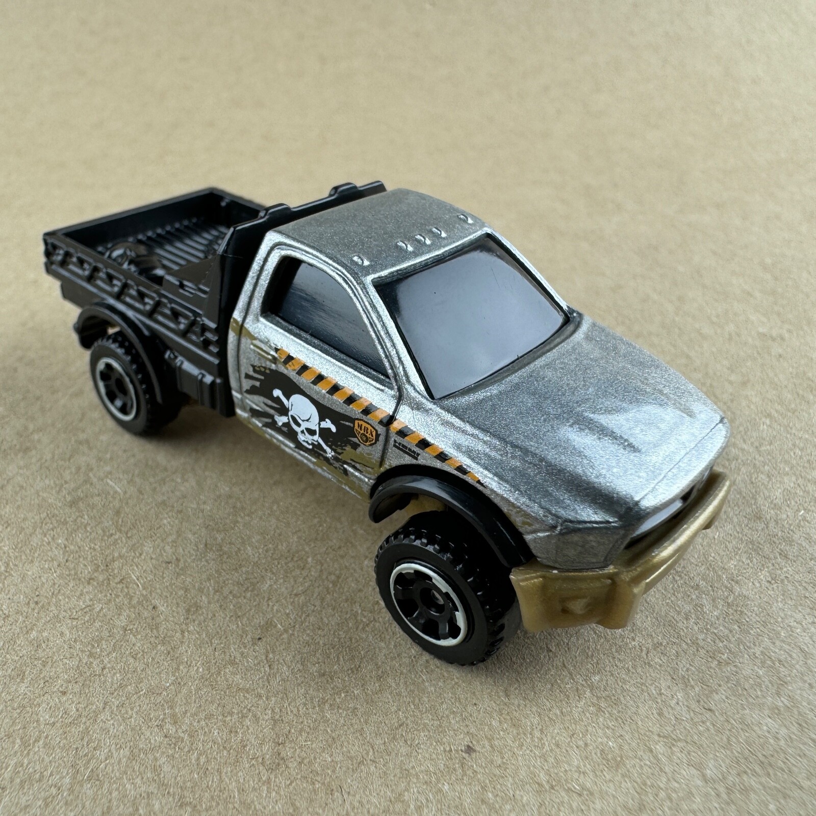 Matchbox 2016 Ram Flatbed Truck Black Silver MBX Off Road 1:64 Diecast Car Loose