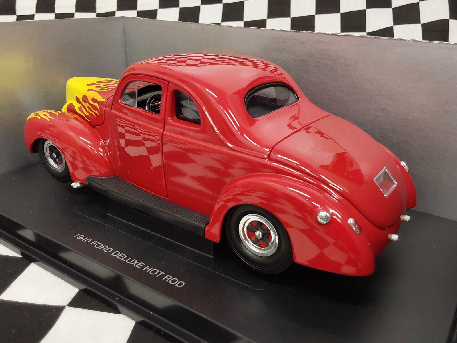 1940 Ford Deluxe Hot Rod Coupe Flathead V-8 Tri-Power Eagle’s Race 1/18 scale
