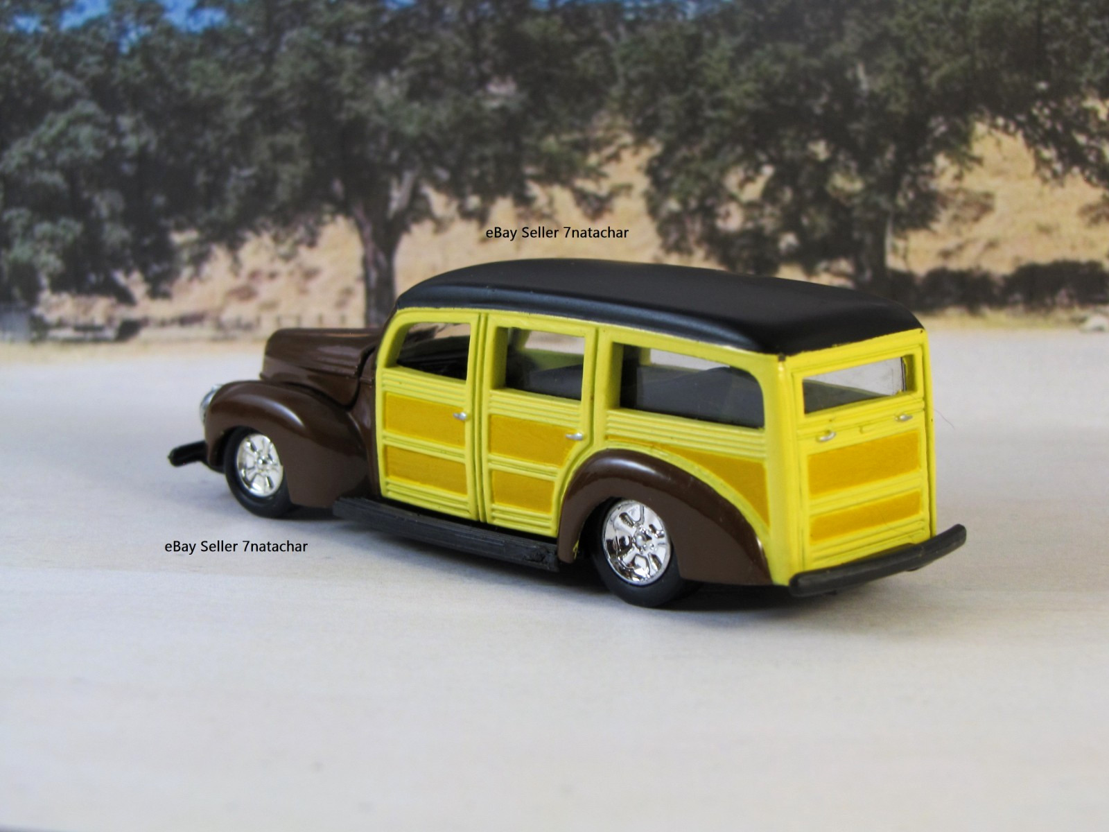 Detail Model 1940 Ford Woodie Wagon Classic Flathead V8 Custom Collectible