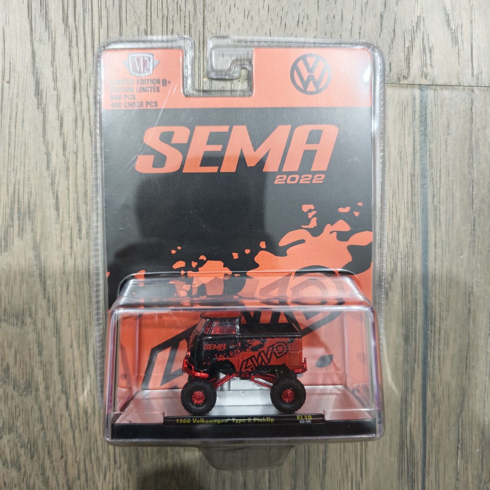 M2 Machines 2022 SEMA Exclusive 1960 Volkswagen Type 2 Pickup FL10 400 CHASE PCS