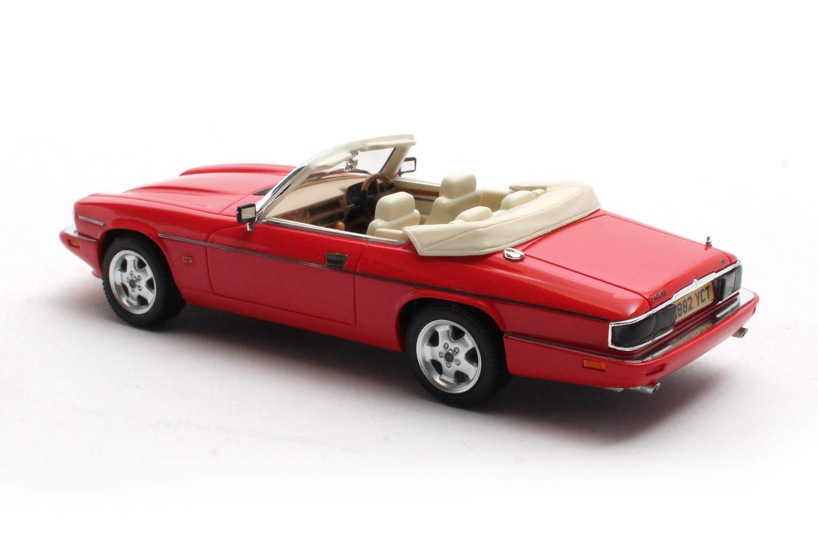 1995-96 Jaguar XJS Celebration Conv. 1:43 Matrix Scale Models MX41001-251