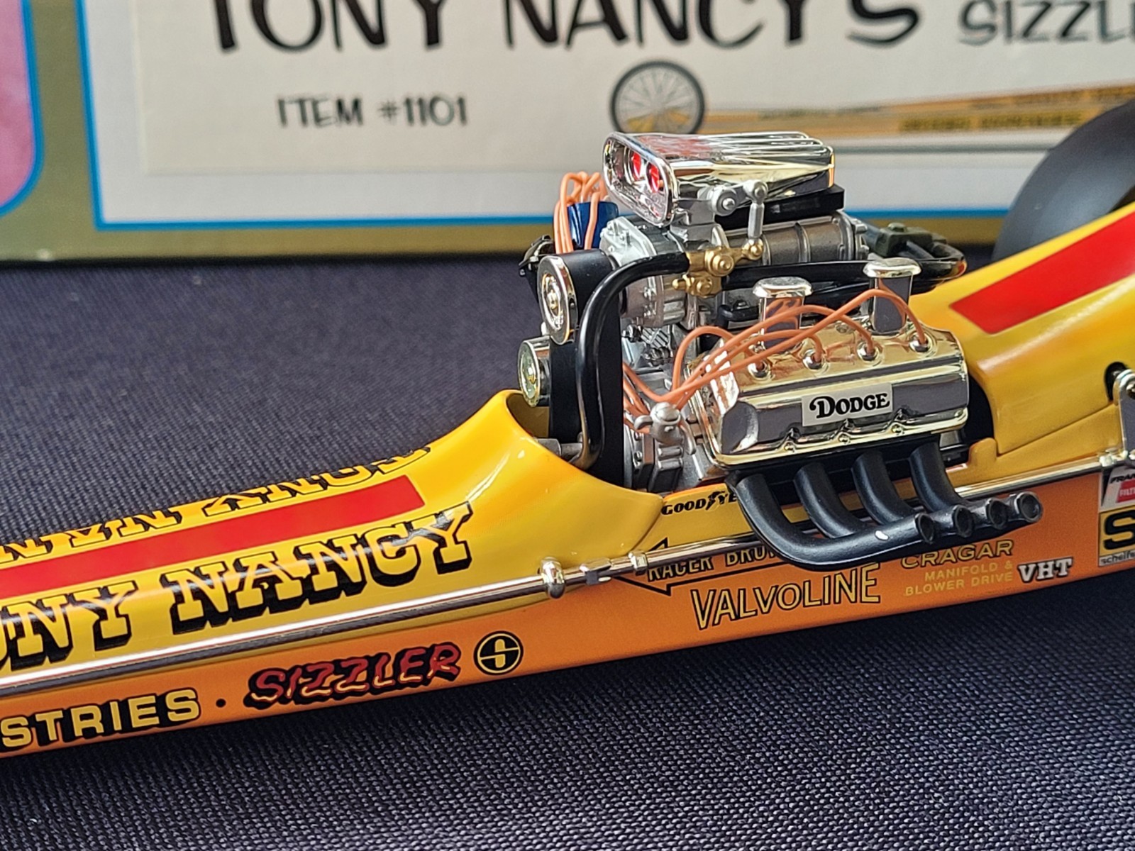1320 The Fuelers Tony Nancy Signed Box 1:24 Diecast Dragster 4350/5000