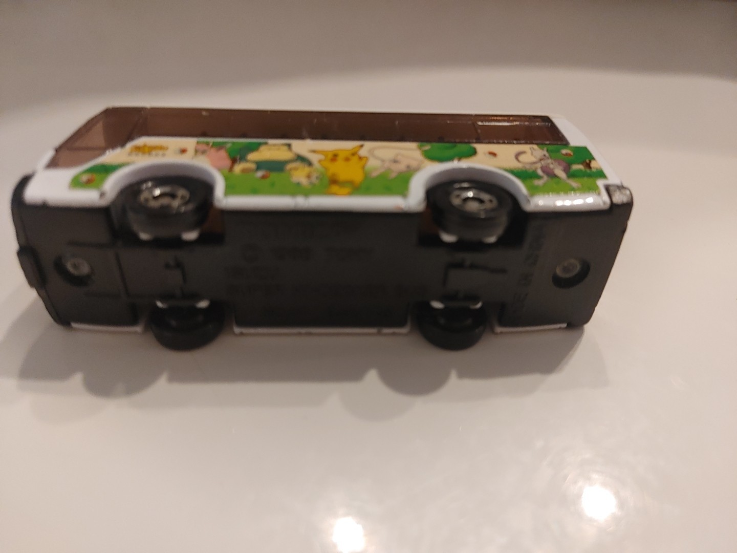 Tomica 1988 Tomy #41 Isuzu Super Hi-Decker Bus Pokemon S 1:145