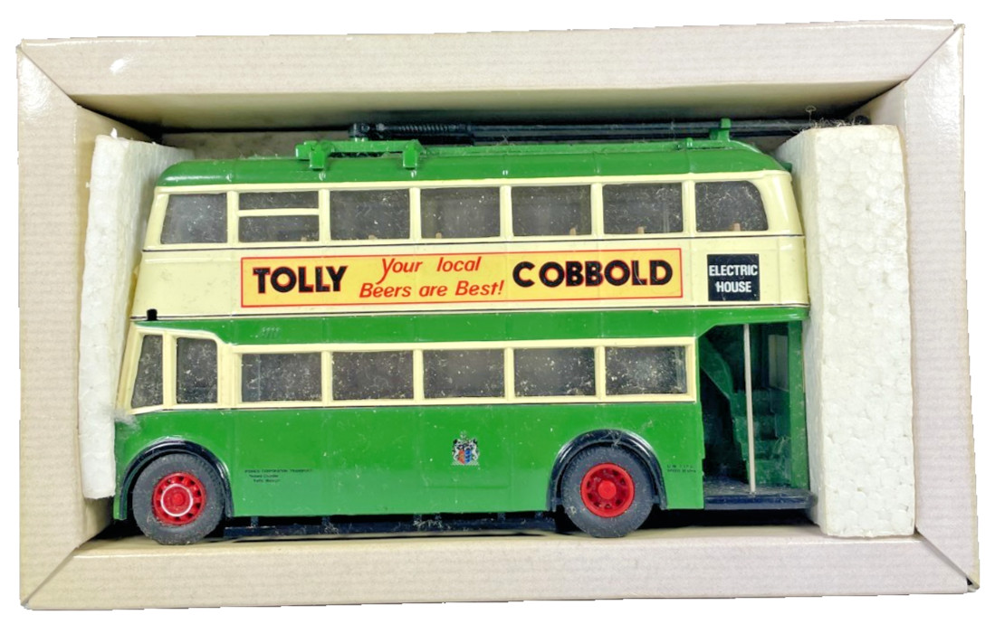 Corgi Classics 1/50 Scale 97316 Karrier W Trolleybus Ipswich Corporation Bus Box