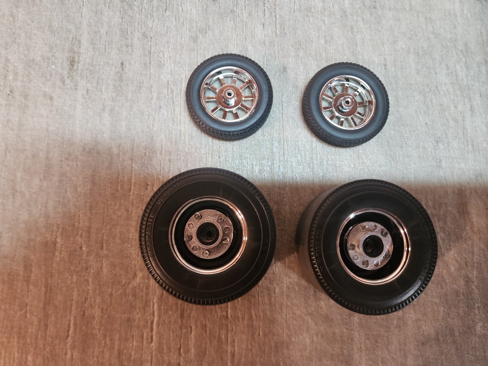 ACME 1:18 DRAG WHEEL AND TIRE SET – A1800935W – SUPER PRICING!!