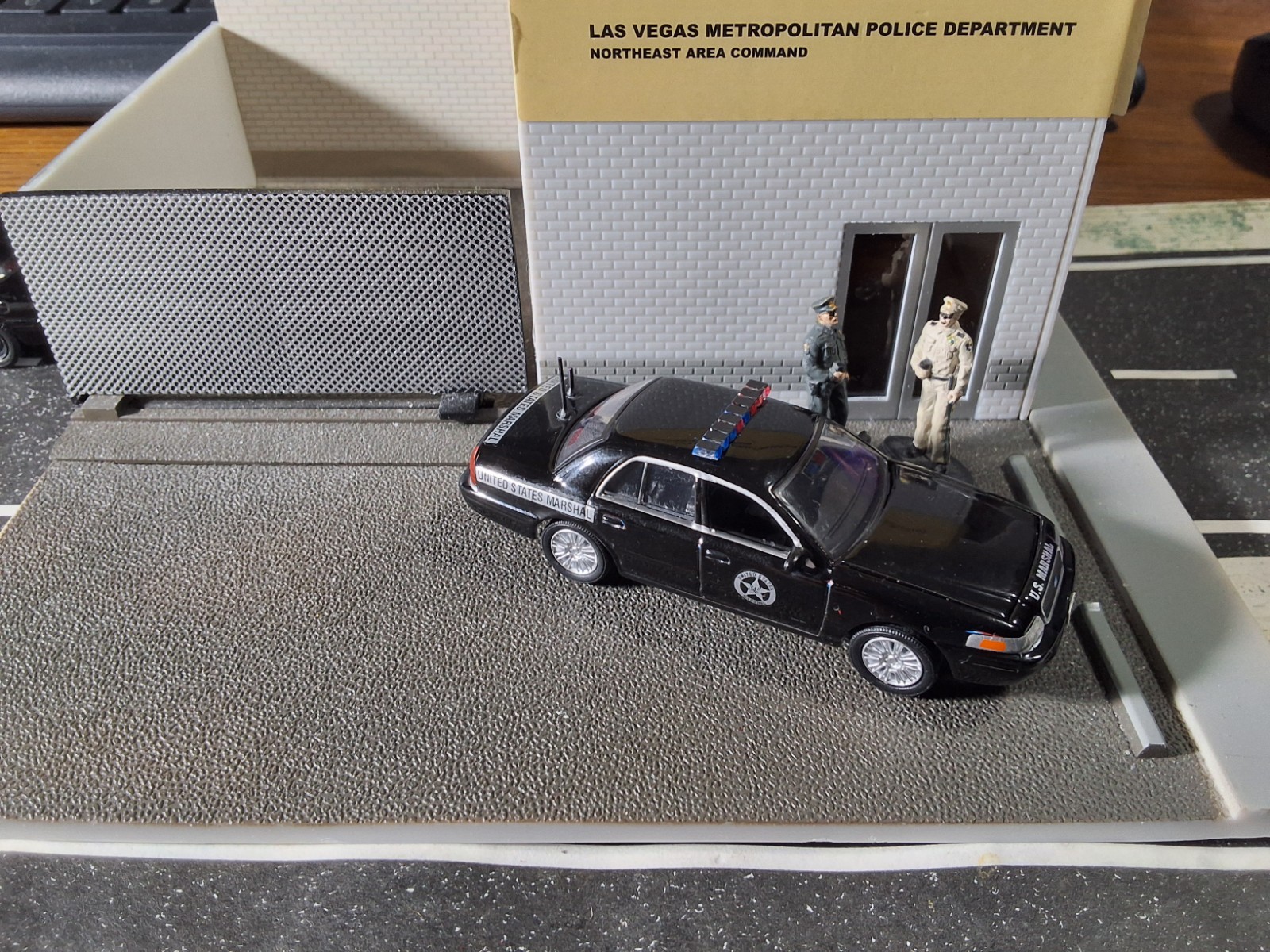 Greenlight Police Ford Crown VIC UNITED STATES MARSHAL Custom unit ONE OF A KIND
