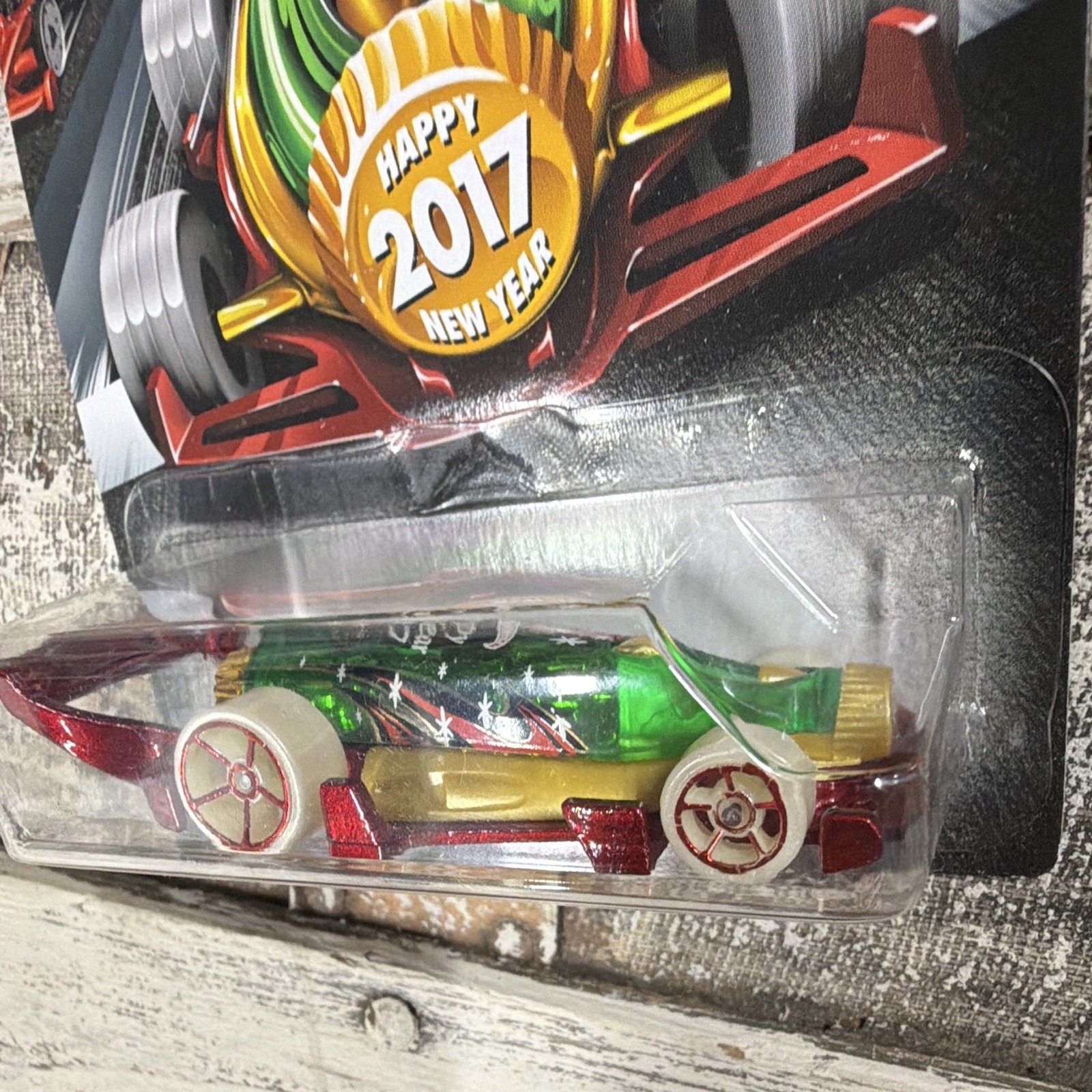 Hot Wheels Happy New Year Carbonator Diecast Car 1:64 Green/Red/Gold 2017
