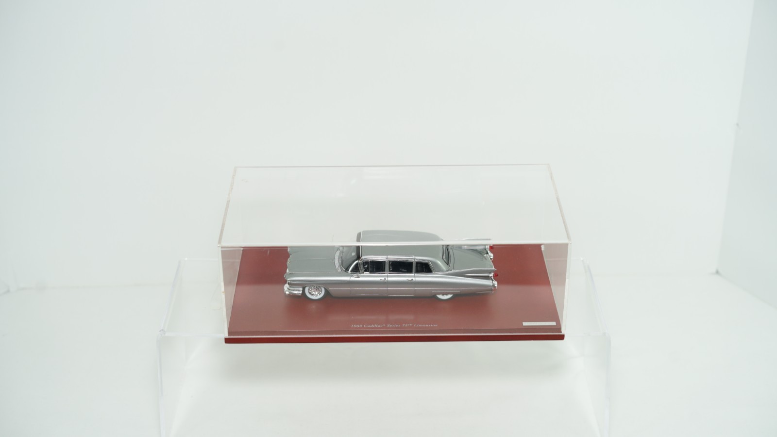 TSM Model 1/43 Diecast 1959 Cadillac Series 75 Limousine No Box B16
