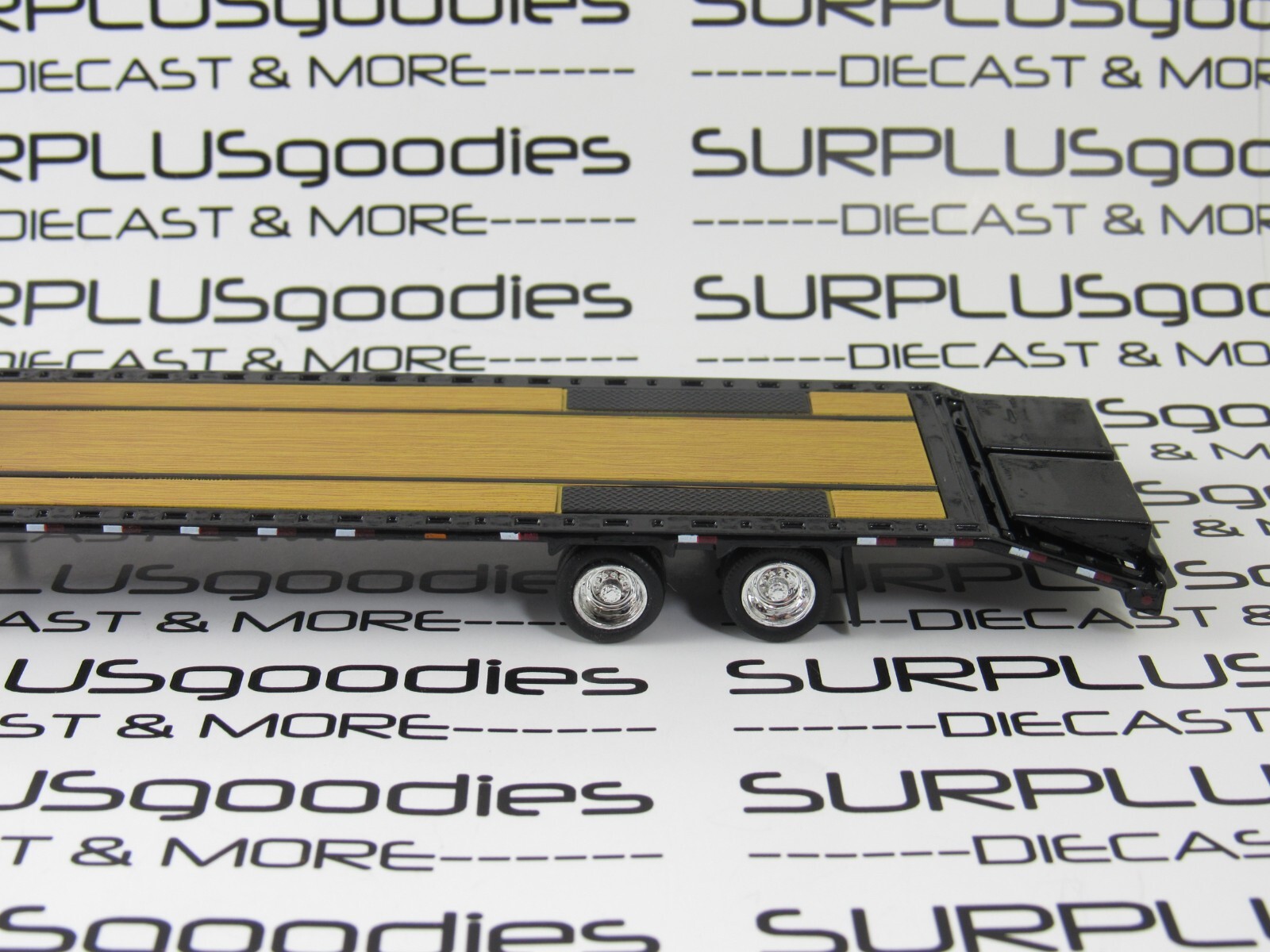 Greenlight Black 1981 DODGE RAM Power PROSPECTOR Pickup w/Gooseneck Trailer