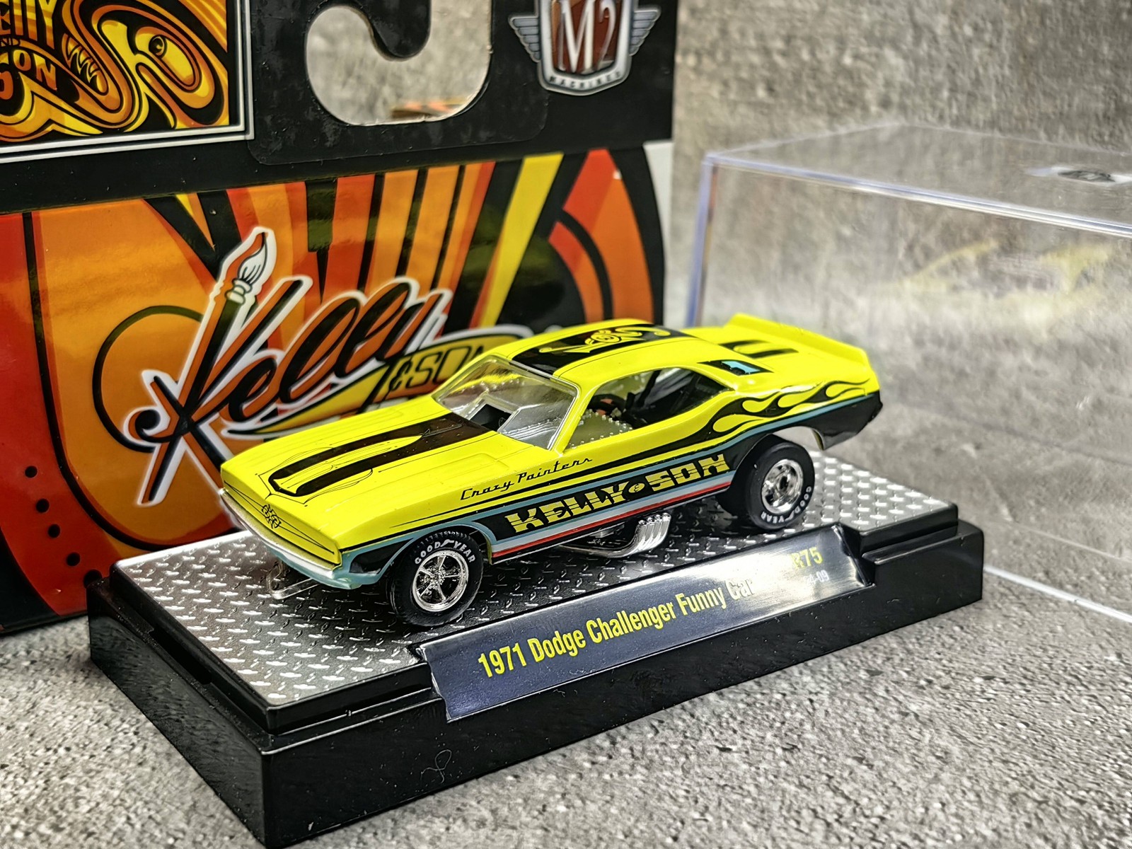 New M2 1/64 Dodge Challenger Clear Oil Cola Edition Alloy Car Model
