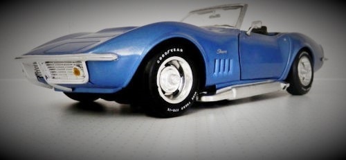 Corvette Chevrolet55Chevy57StingRay1963Race Car1:18Classic24Hot Rod12Model1972