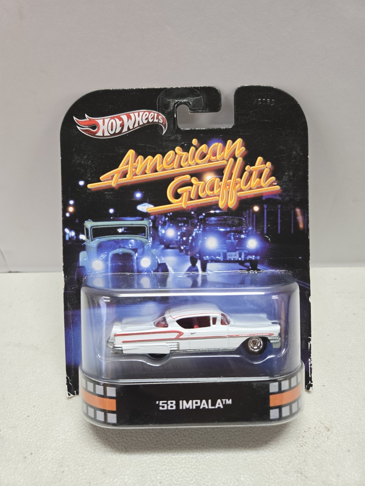 Hot Wheels 2013 American Graffiti 58 Impala White 1/64 Retro Entertainment X8930