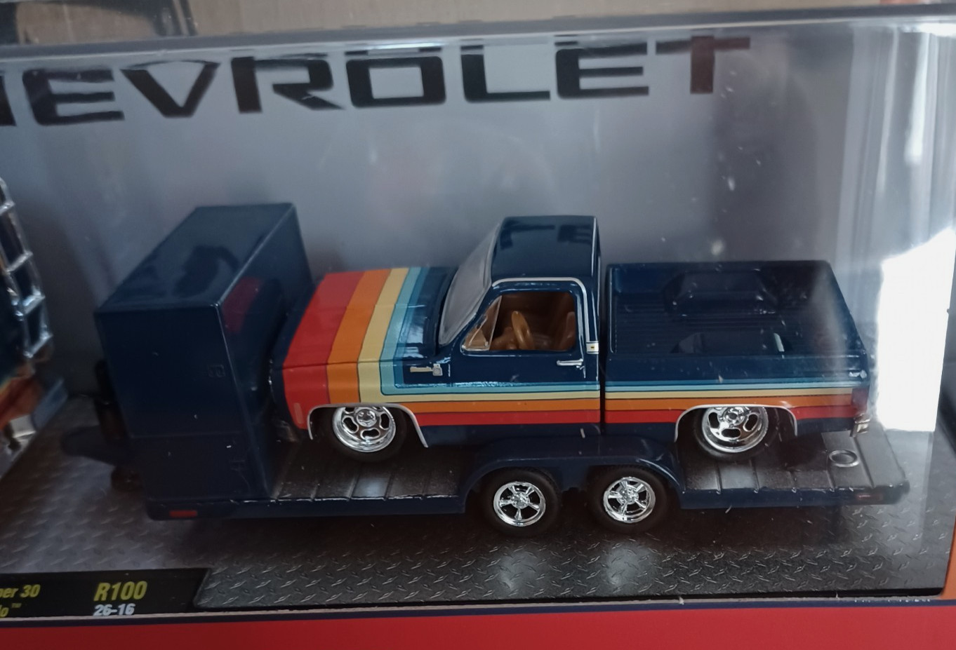 M2 Machines~1975 Chevrolet Cheyenne Super 30 & 1978 C10 Silverado Camper Hauler