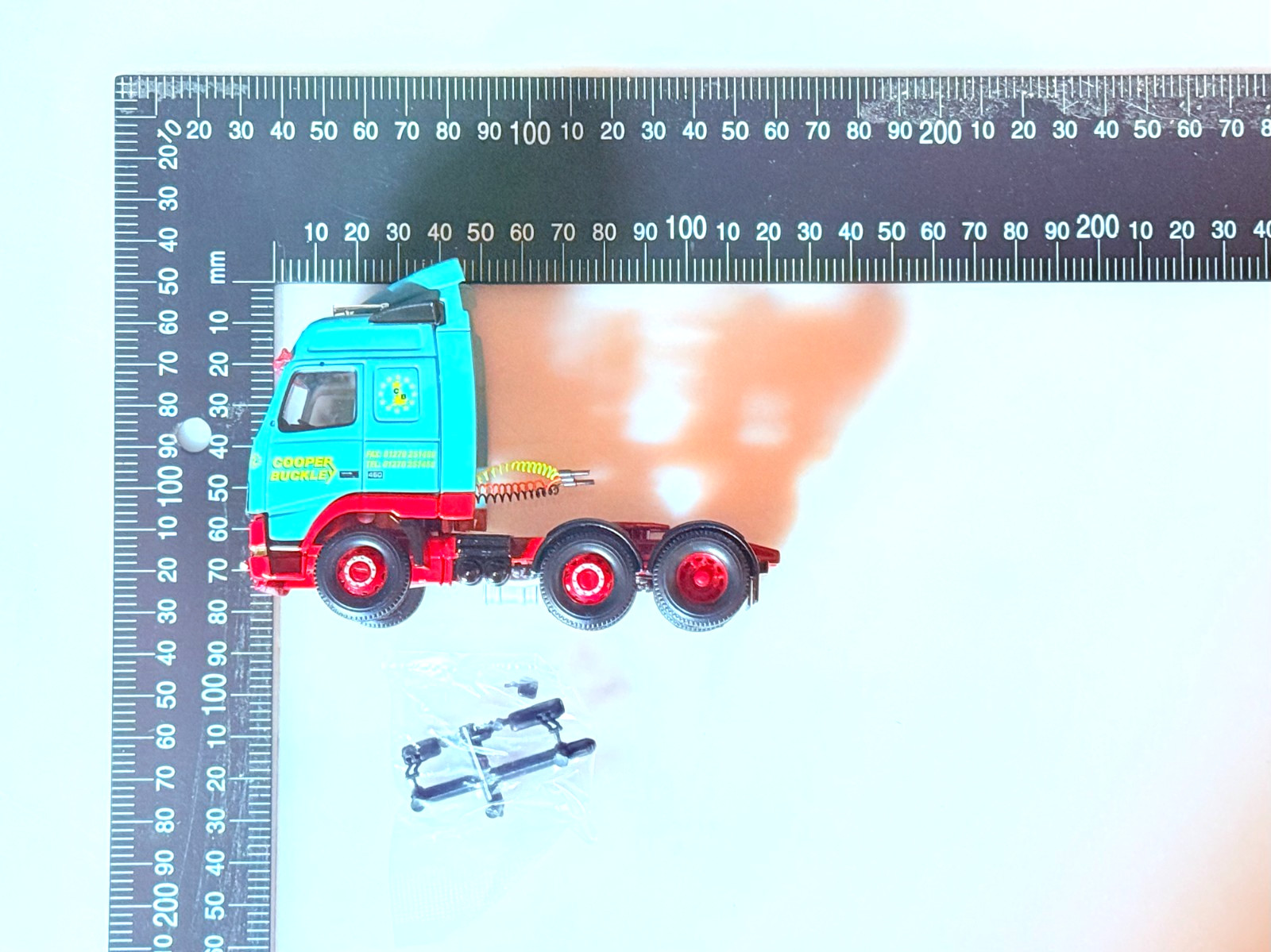 CORGI VOLVO FH TRACTOR UNIT MODEL ONLY COOPER BUCKLEY LTD CC12429 1:50