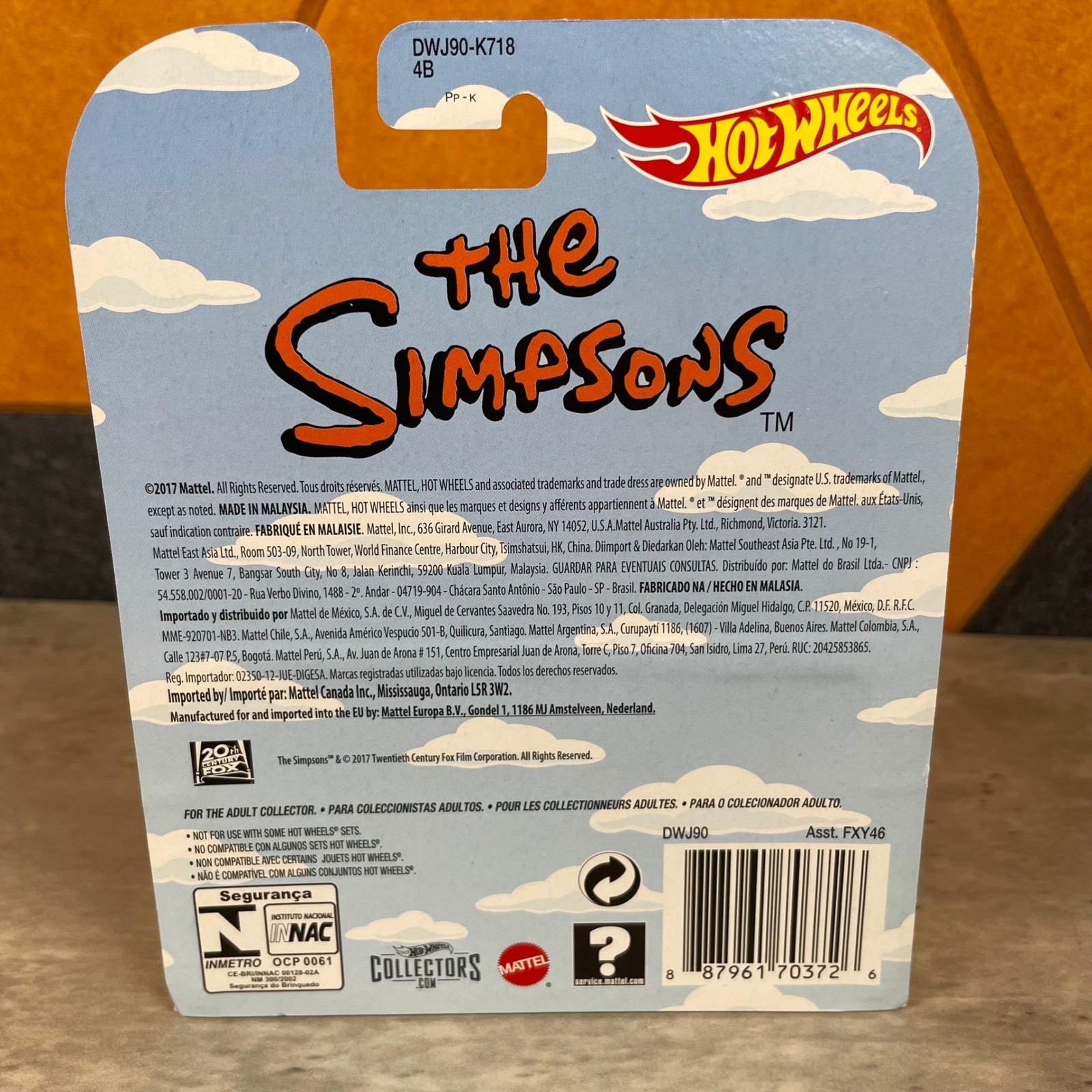 Hot Wheels The Simpsons Family Car Retro Entertainment Real Riders Pink DWJ90