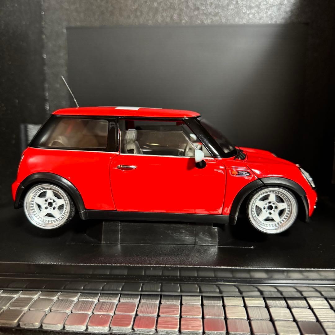 AUTOart 1:18 scale Lamborghini WELLY Mini Cooper Gold Diecast Model Car