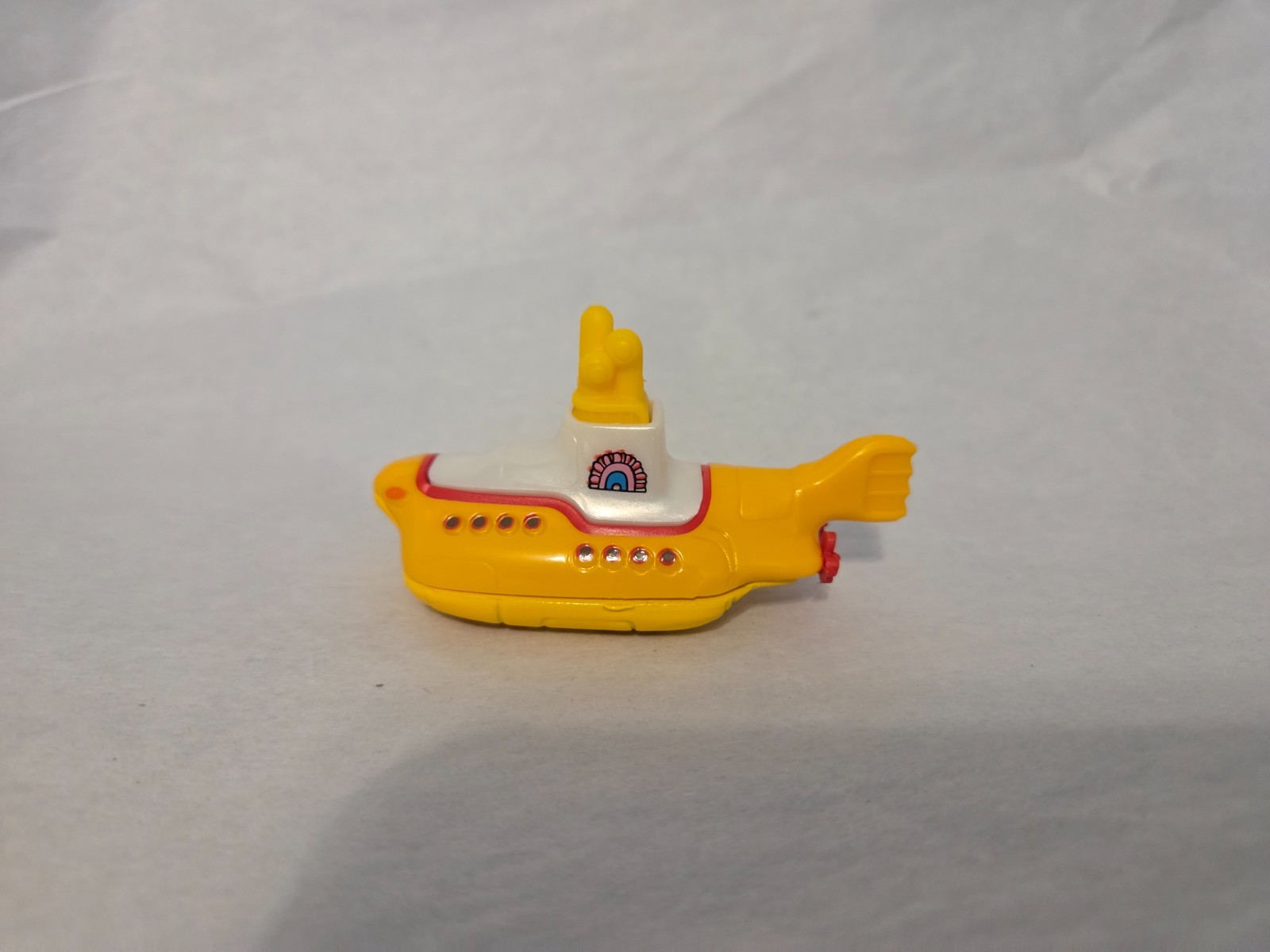 Hot wheels the beatles yellow submarine loose ! brand new