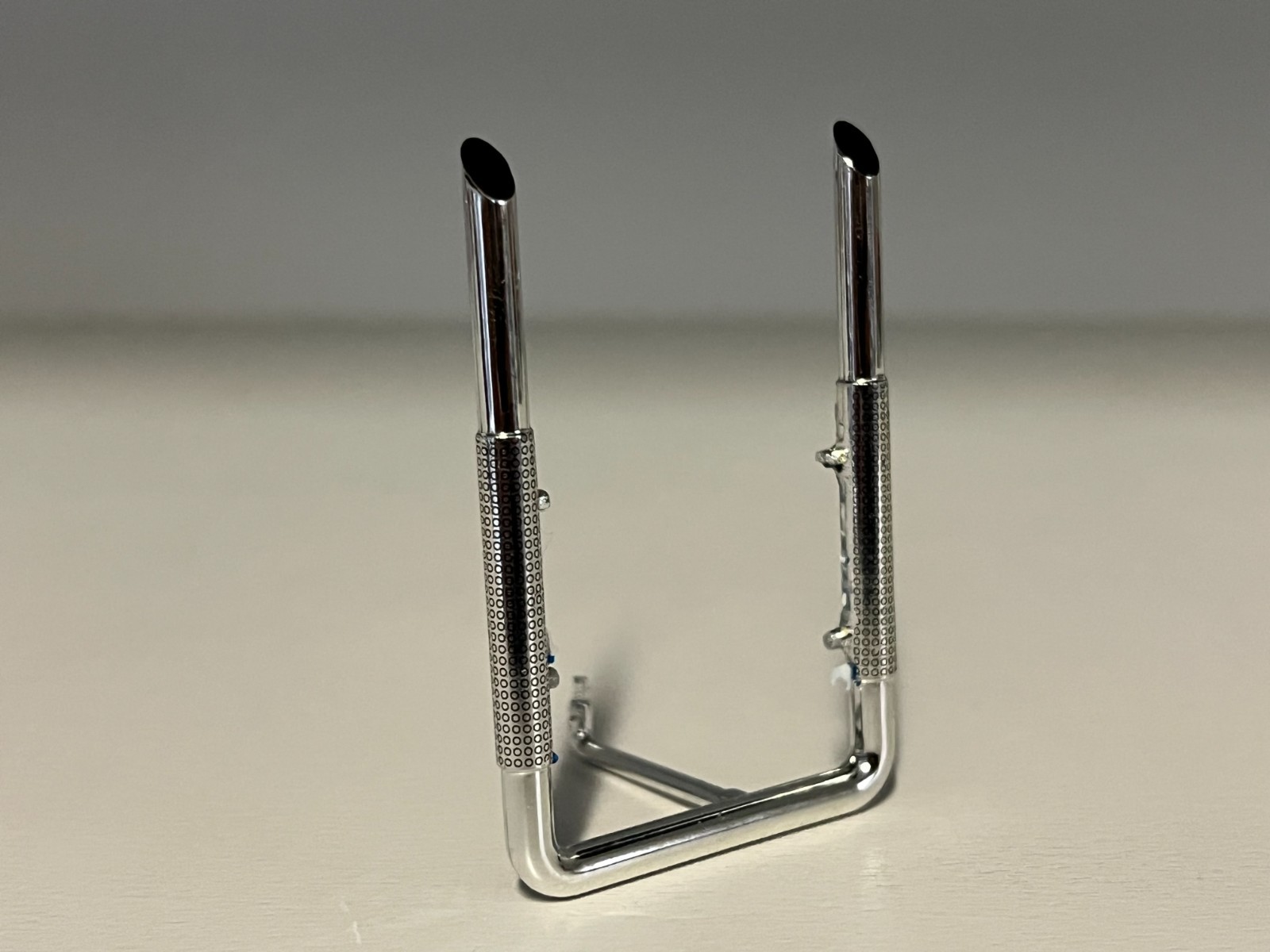 DCP 1/64 PETERBILT 359/379/389 CHROME MITER STACKS W/ HEAT SHIELDS