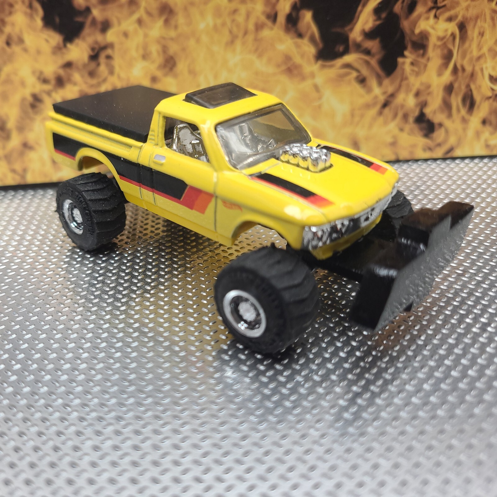 CUSTOM BUILT 1:64 GreenLight Chevy ❤️ 4×4 CHEVEROLET HOTROD PULLING TRUCK puller