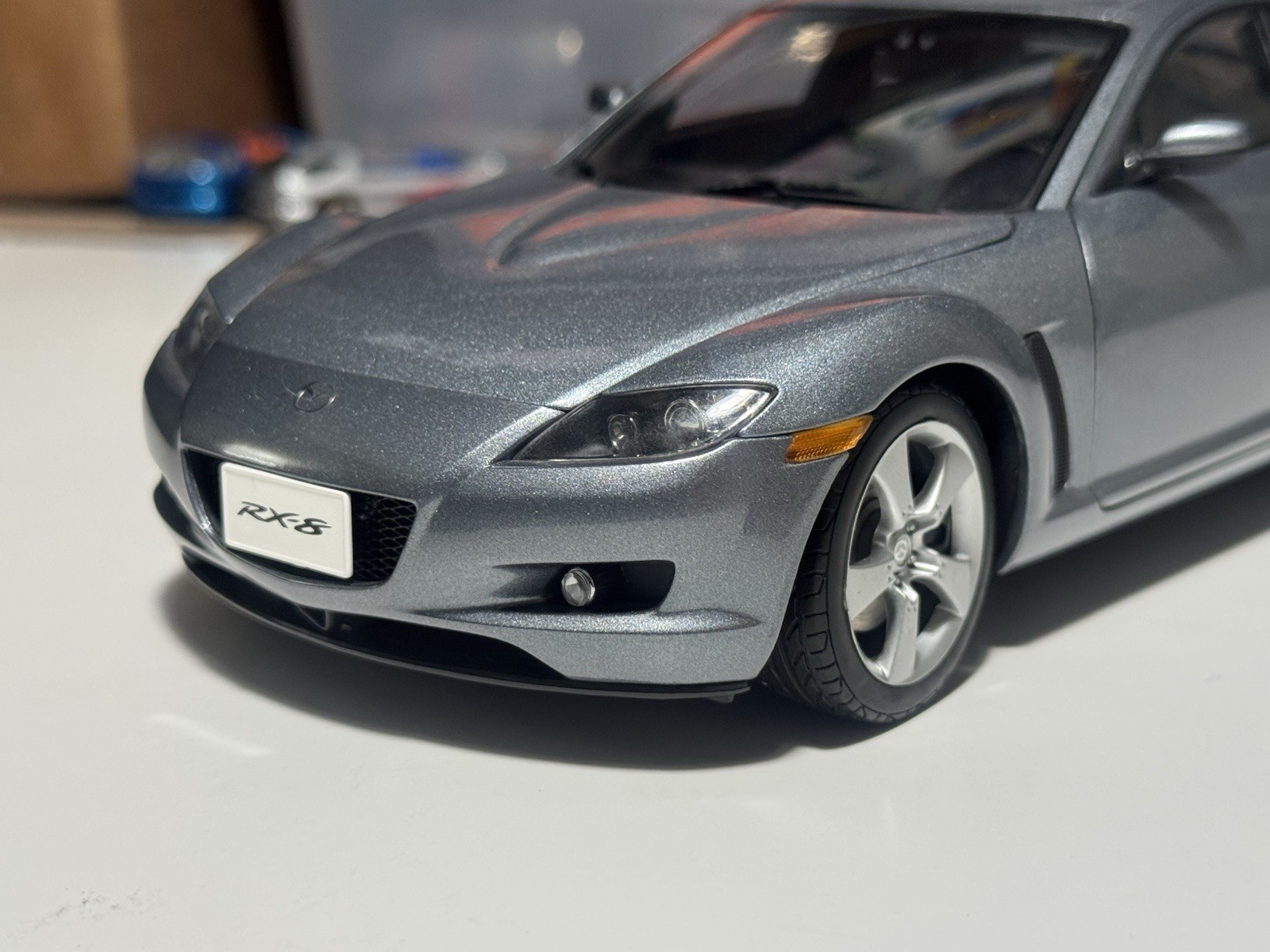 1:18 AutoArt Mazda RX-8 Grey No Box