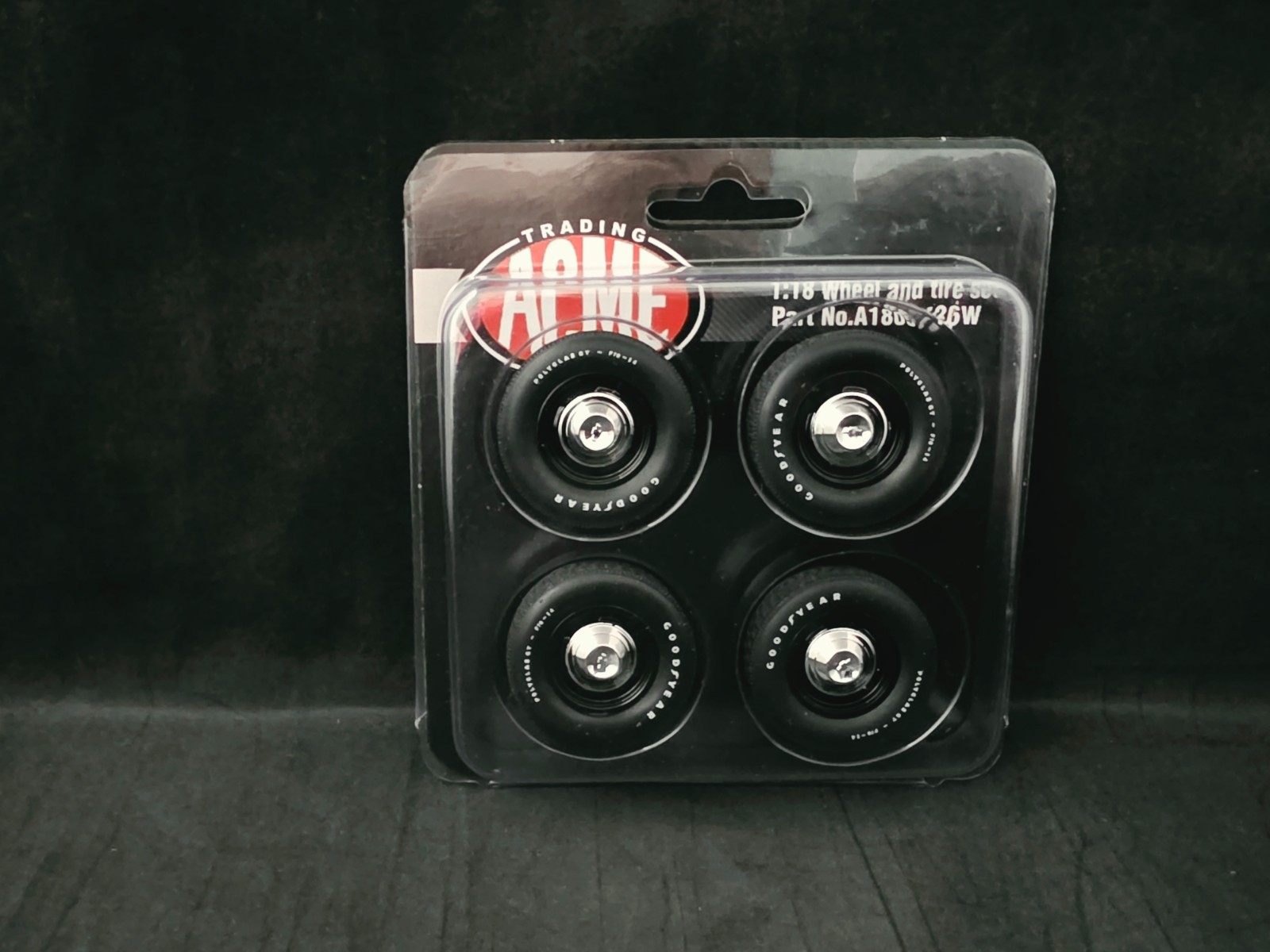 ACME 1:18 Scale “Dog Dish” Wheel and Tire Set – A1805736W