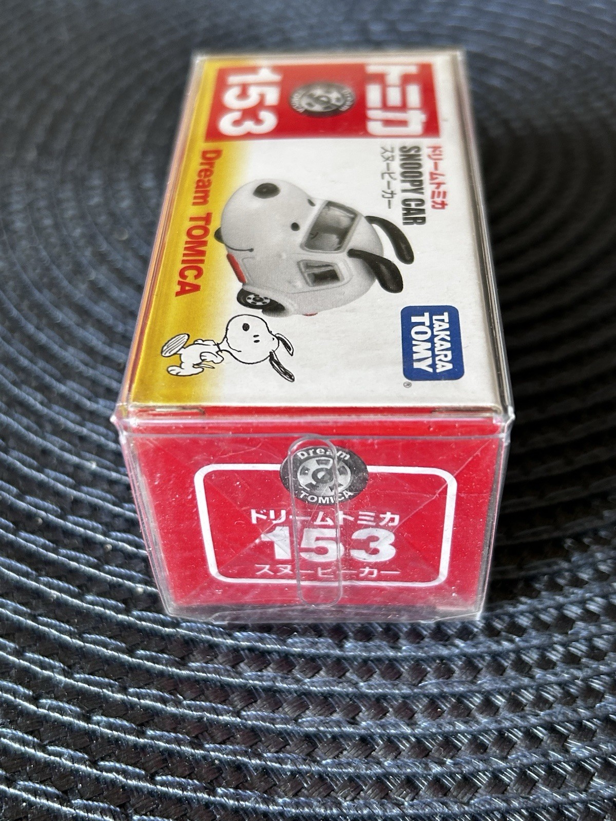 Takara Tomy Dream Tomica Snoopy Car No. 153 USA Seller Peanuts Gang NEW