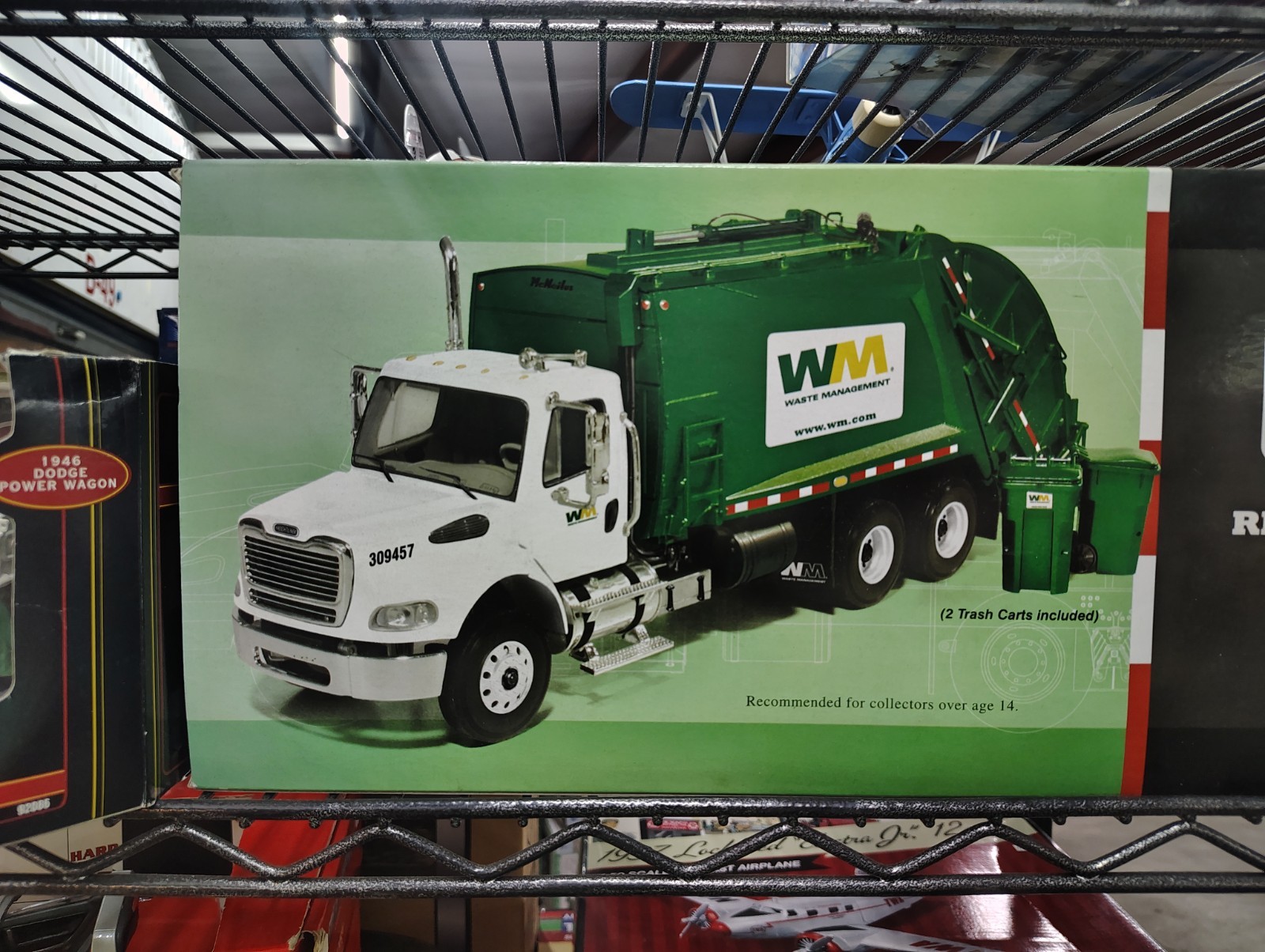 First Gear 10-3287D 1:34 Freightliner M2 112 Refuse Truck Diecast Model
