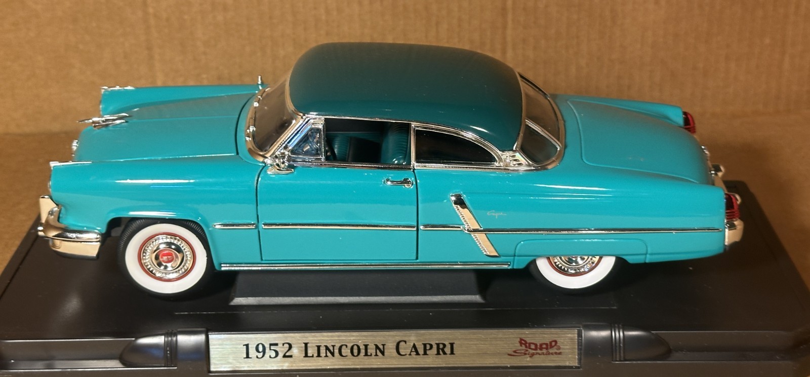 Road Legends, 1/18 Scale, 1952 Lincoln Capri Coupe, Two Tone Green, Beautiful
