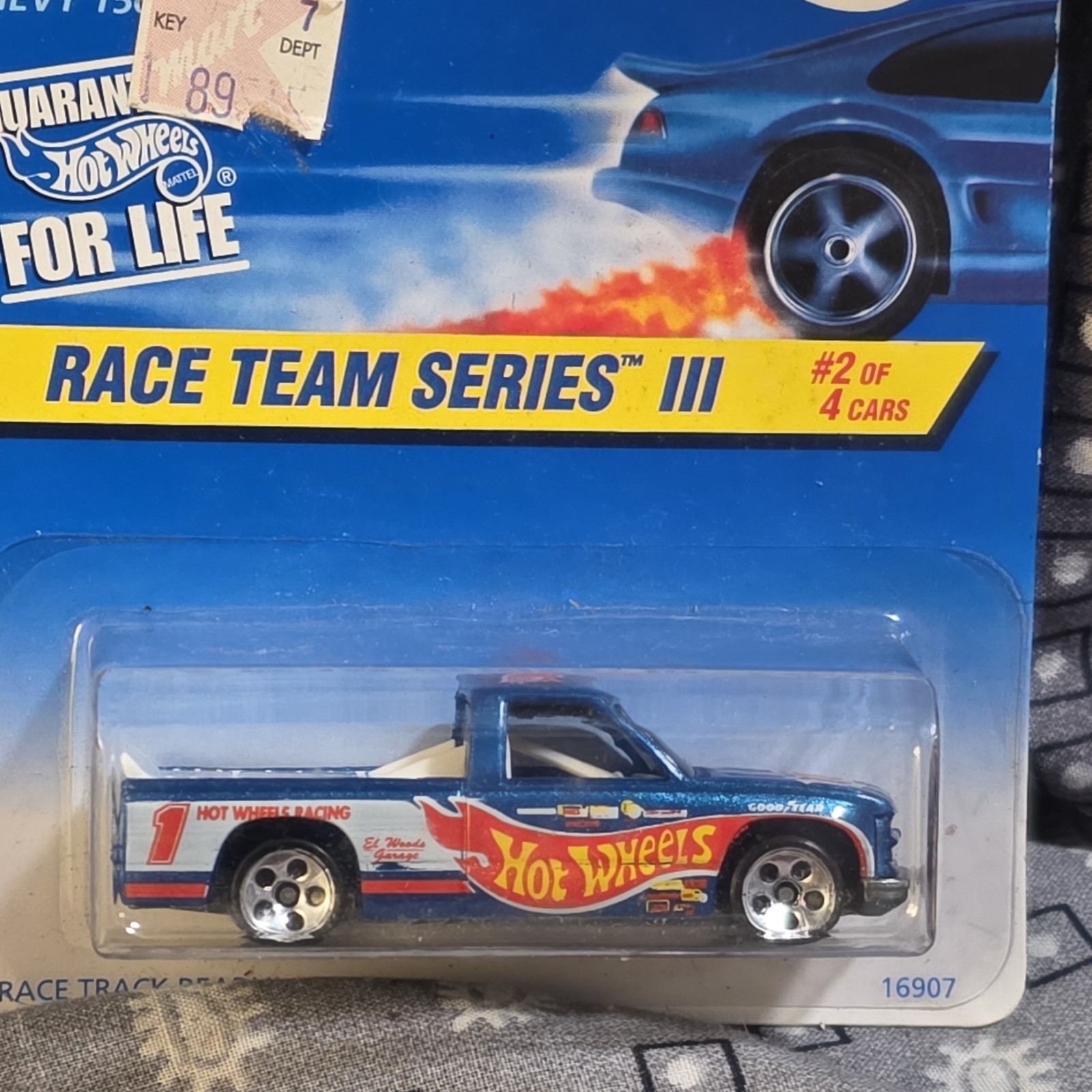 Hot Wheels Race Team Series III Chevy 1500 Pickup 1:64 Diecast Unopened