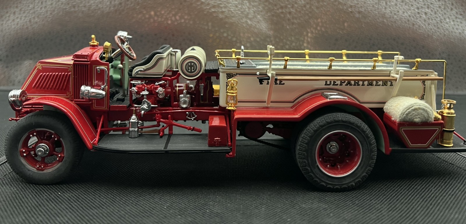 Vintage Danbury Mint 1926 Mack Ac Rotary Pumper In Box, W/COA, NIB, NEVER DISPLA
