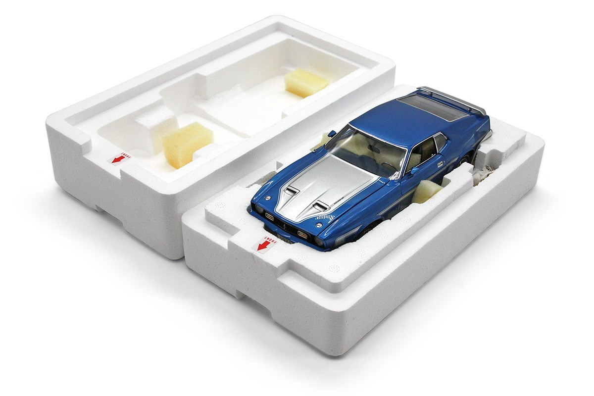 1971 Ford Mustang Mach 1 (1:24) Bright Blue Metallic Diecast (Unsealed), by DM